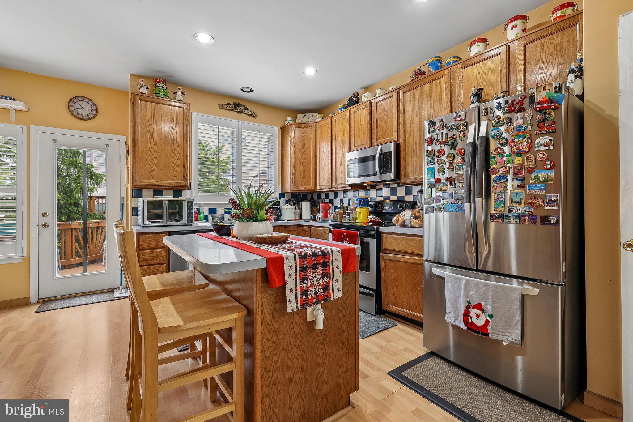 2525 JAMES MADISON CIRCLE
