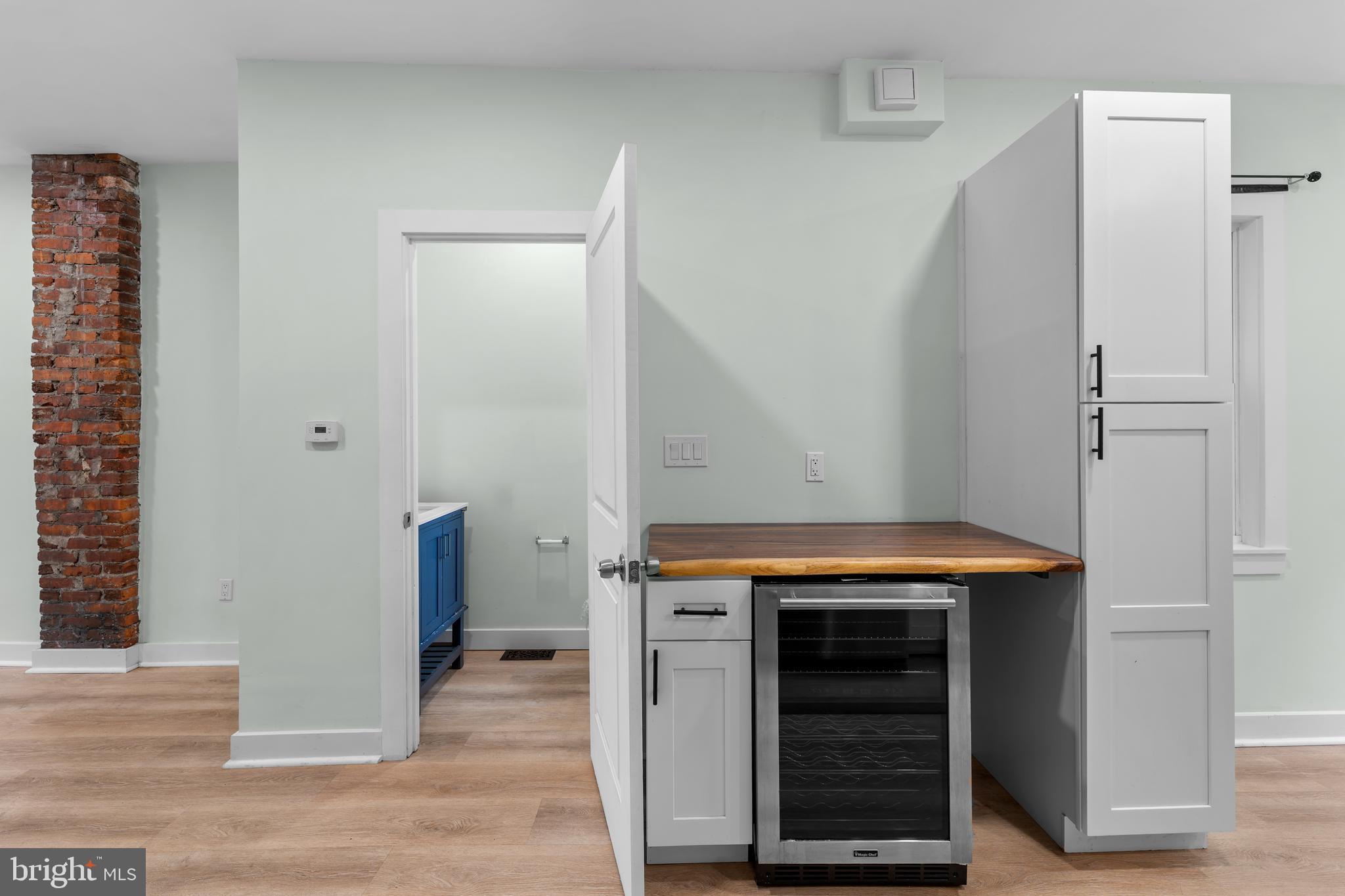 POINT BREEZE - Residential