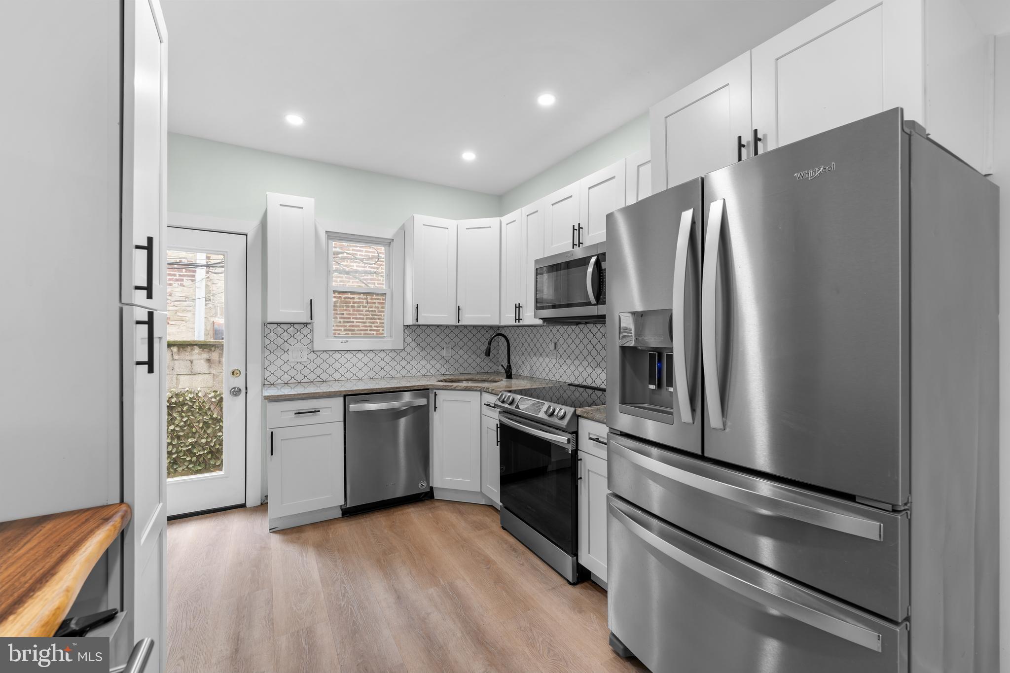 1806 S TAYLOR STREET