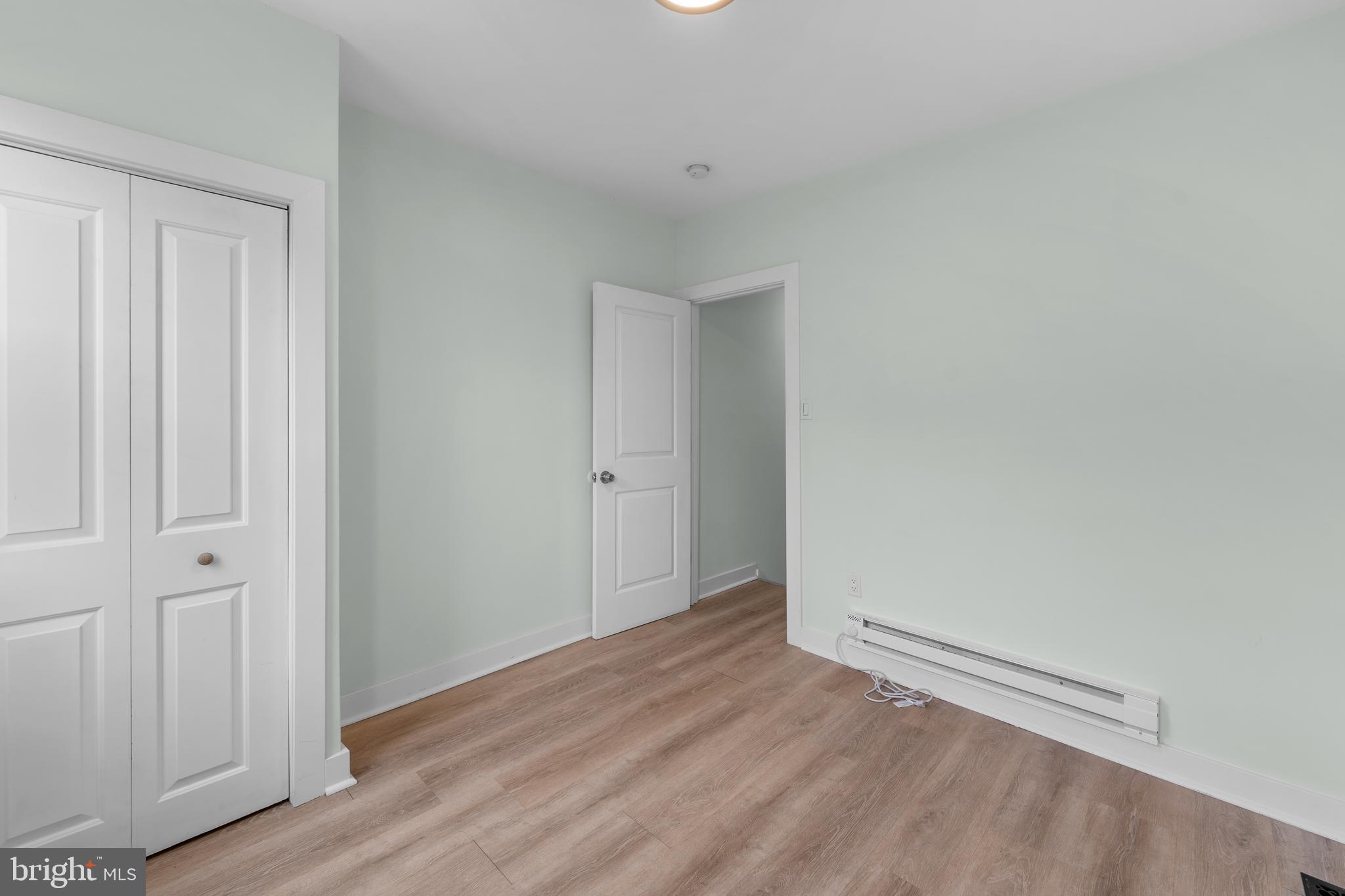 POINT BREEZE - Residential