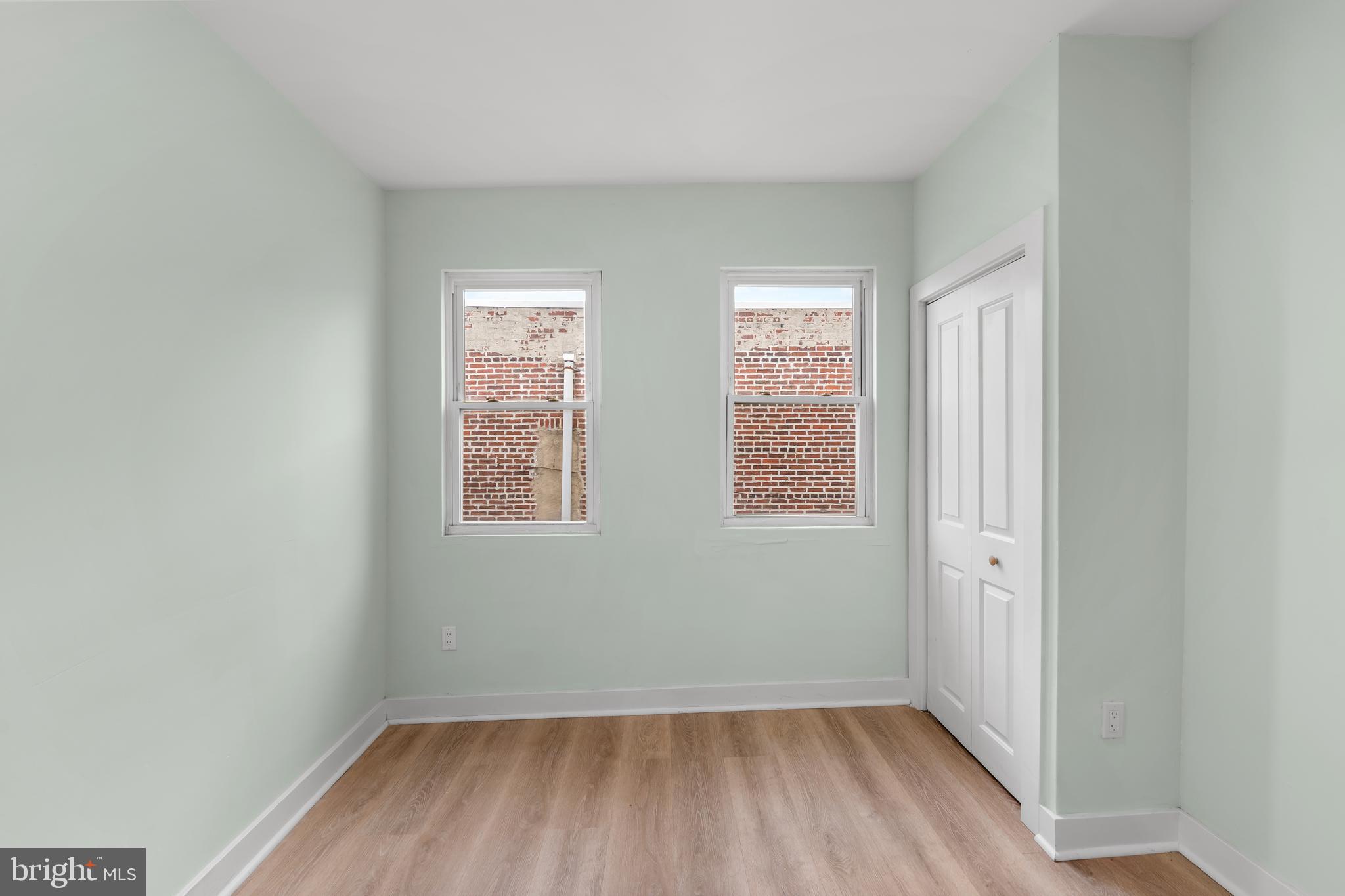 POINT BREEZE - Residential