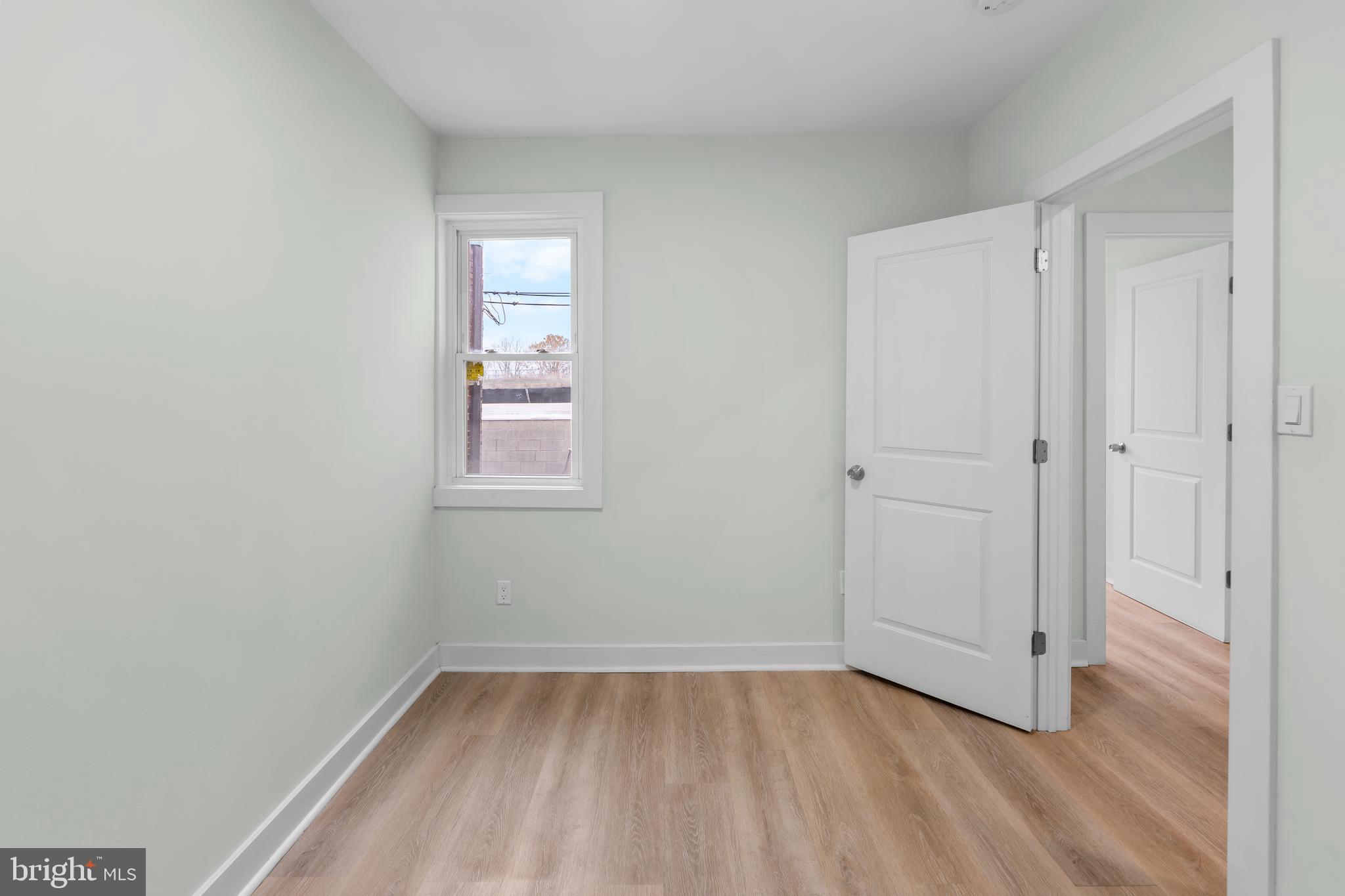 POINT BREEZE - Residential