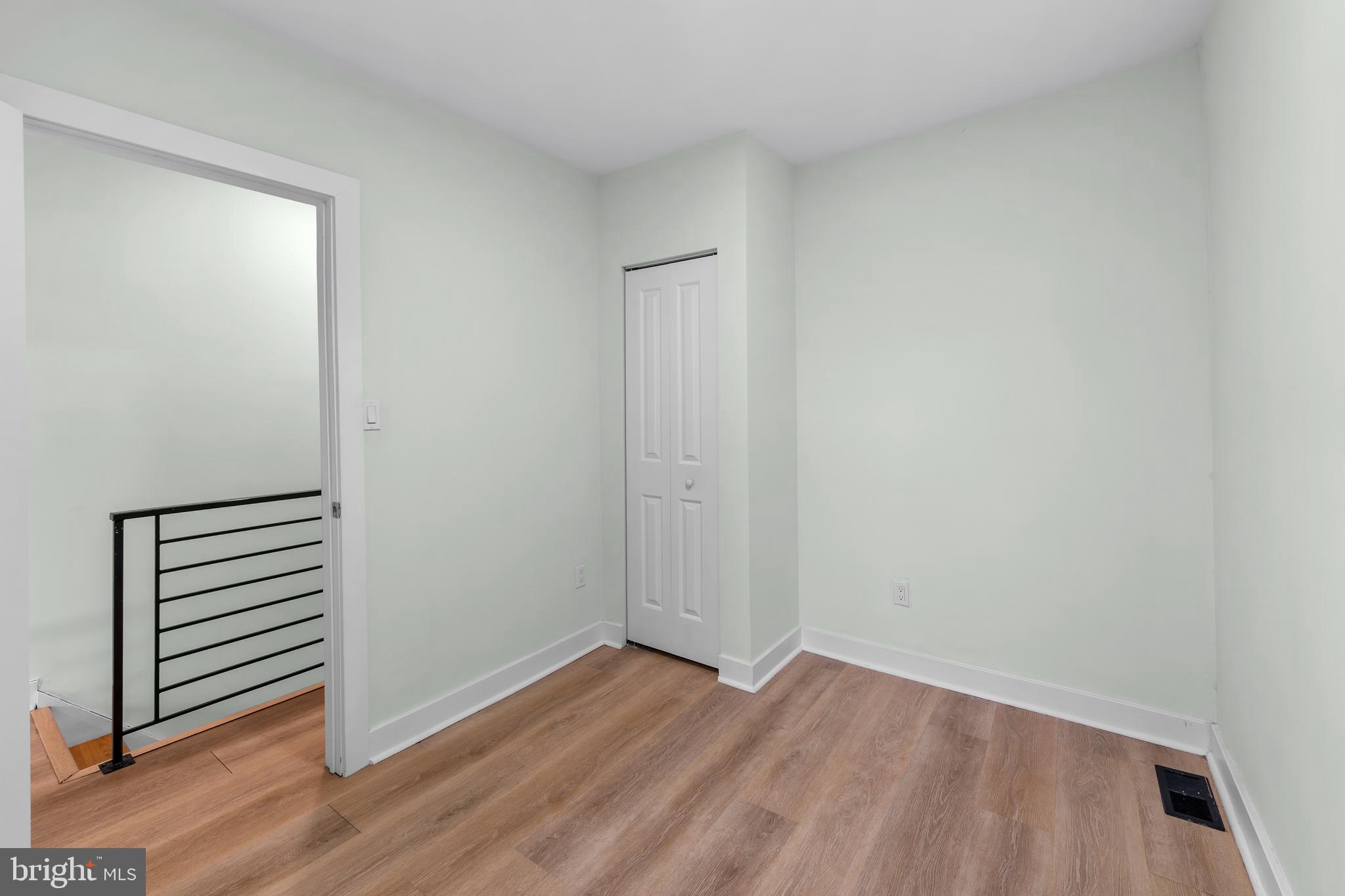 POINT BREEZE - Residential