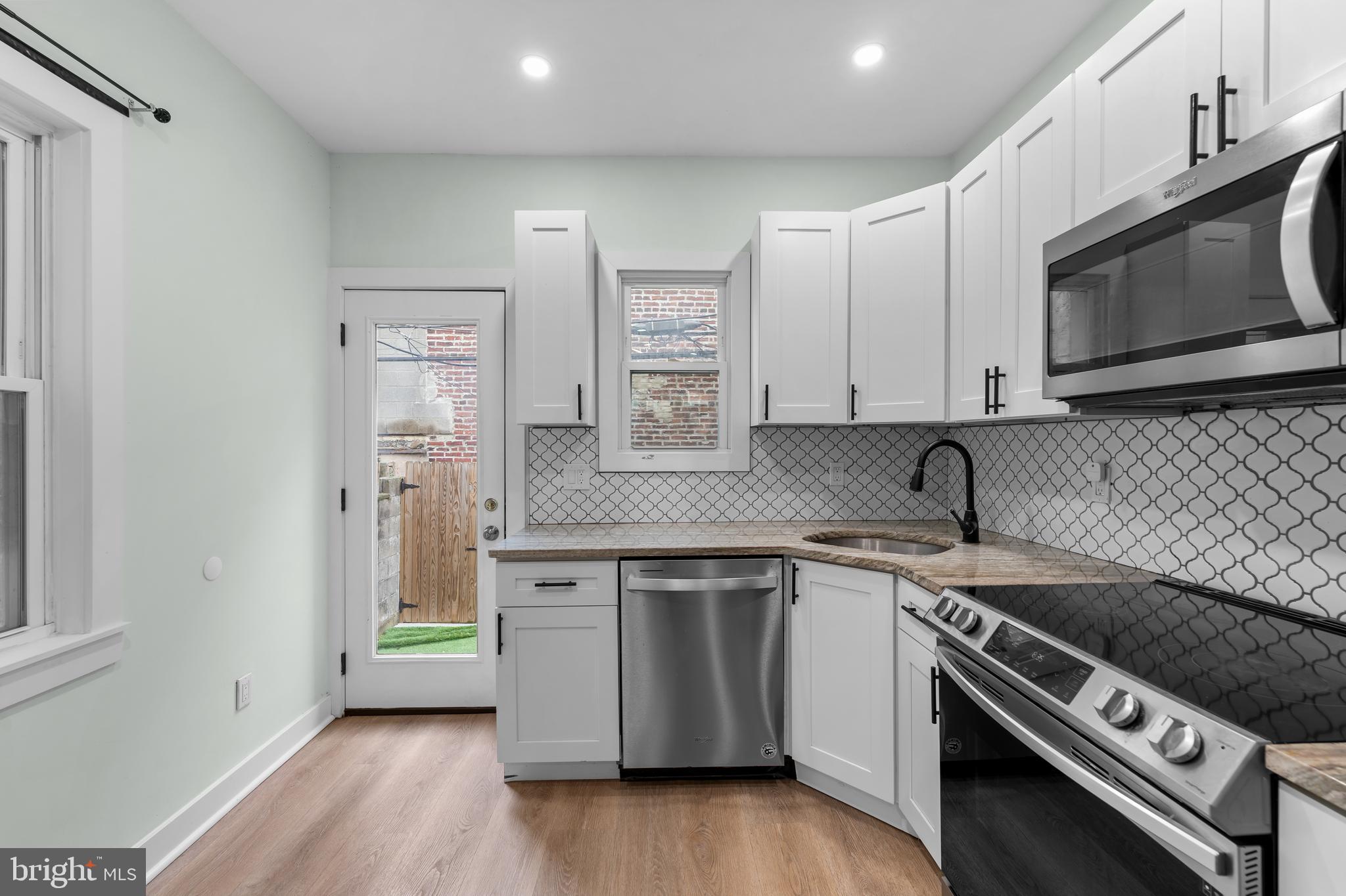 POINT BREEZE - Residential