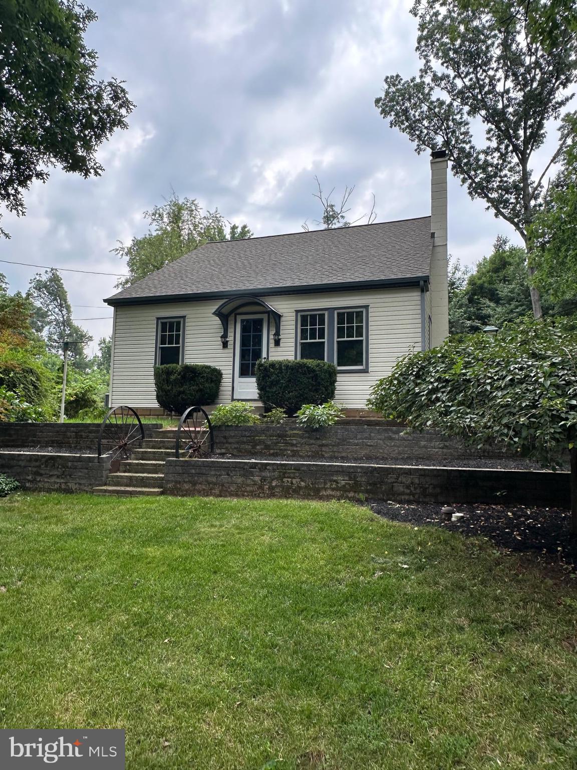567 TURNPIKE ROAD