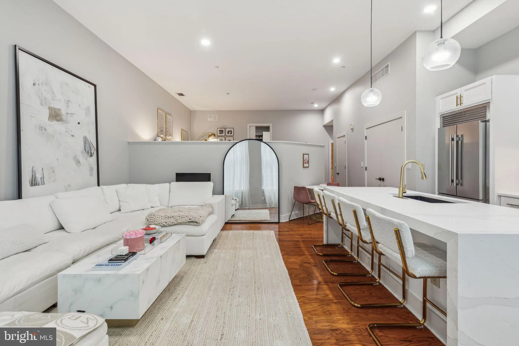 Philadelphia, Pennsylvania 19103, United States, 1 Bedroom Bedrooms, ,2 BathroomsBathrooms,Residential,Active,93580