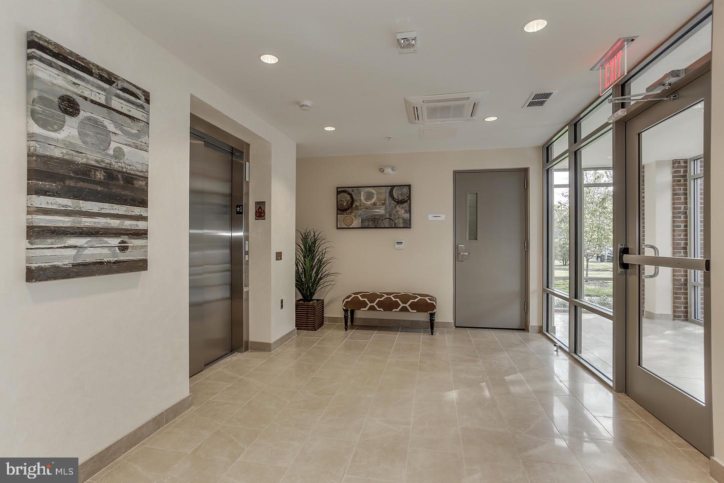 CLARENDON - Residential Lease