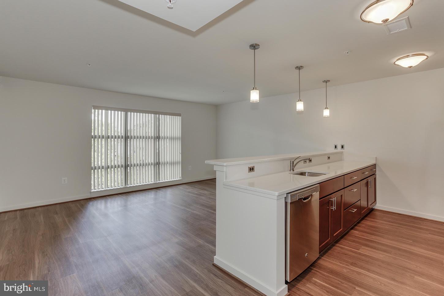 CLARENDON - Residential Lease