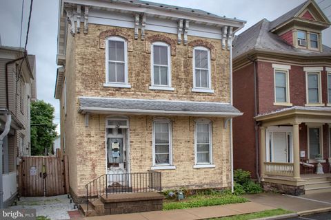 124 4TH STREET S SUNBURY PA 17801