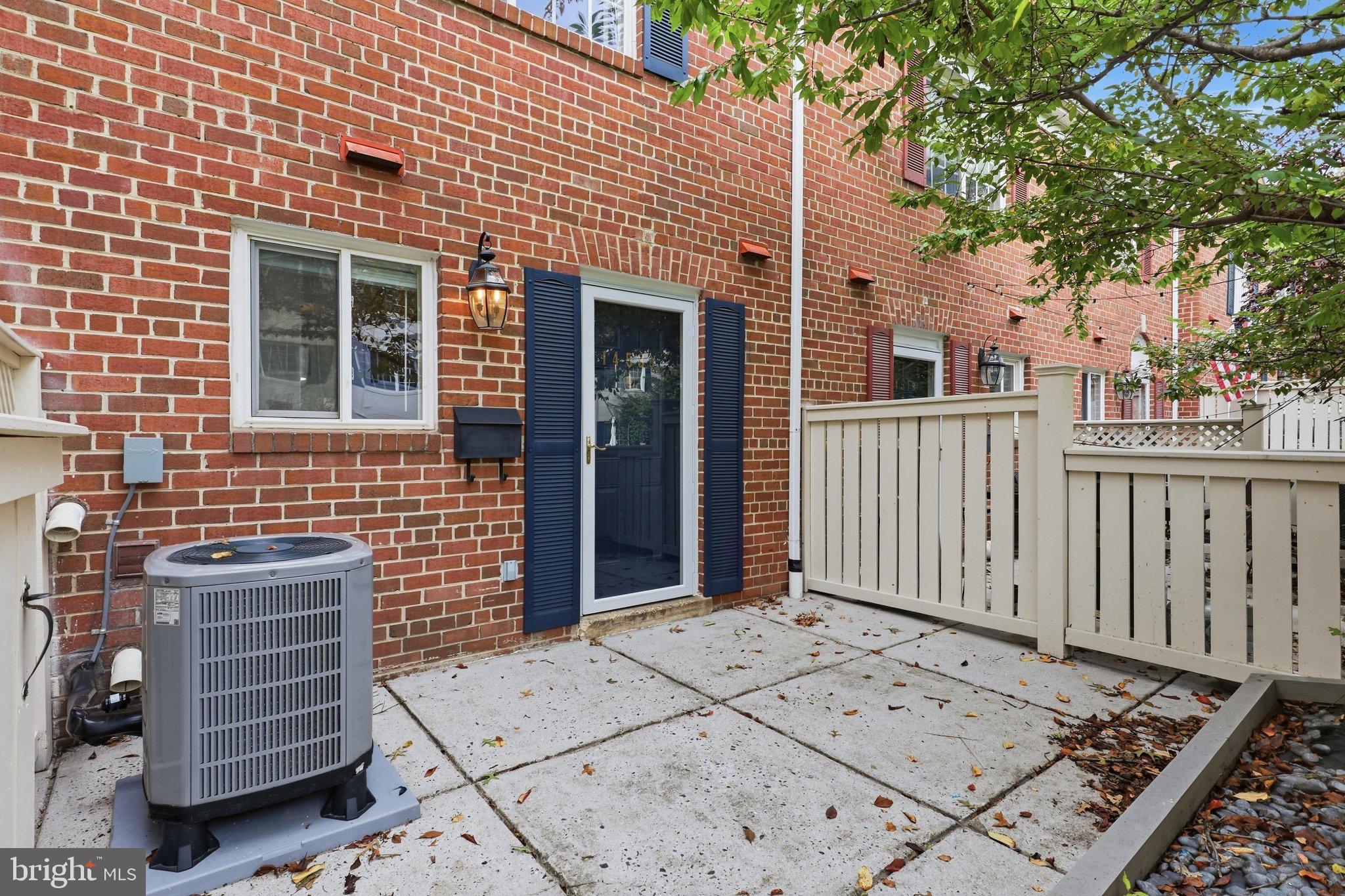 1453 N VAN DORN STREET A N A