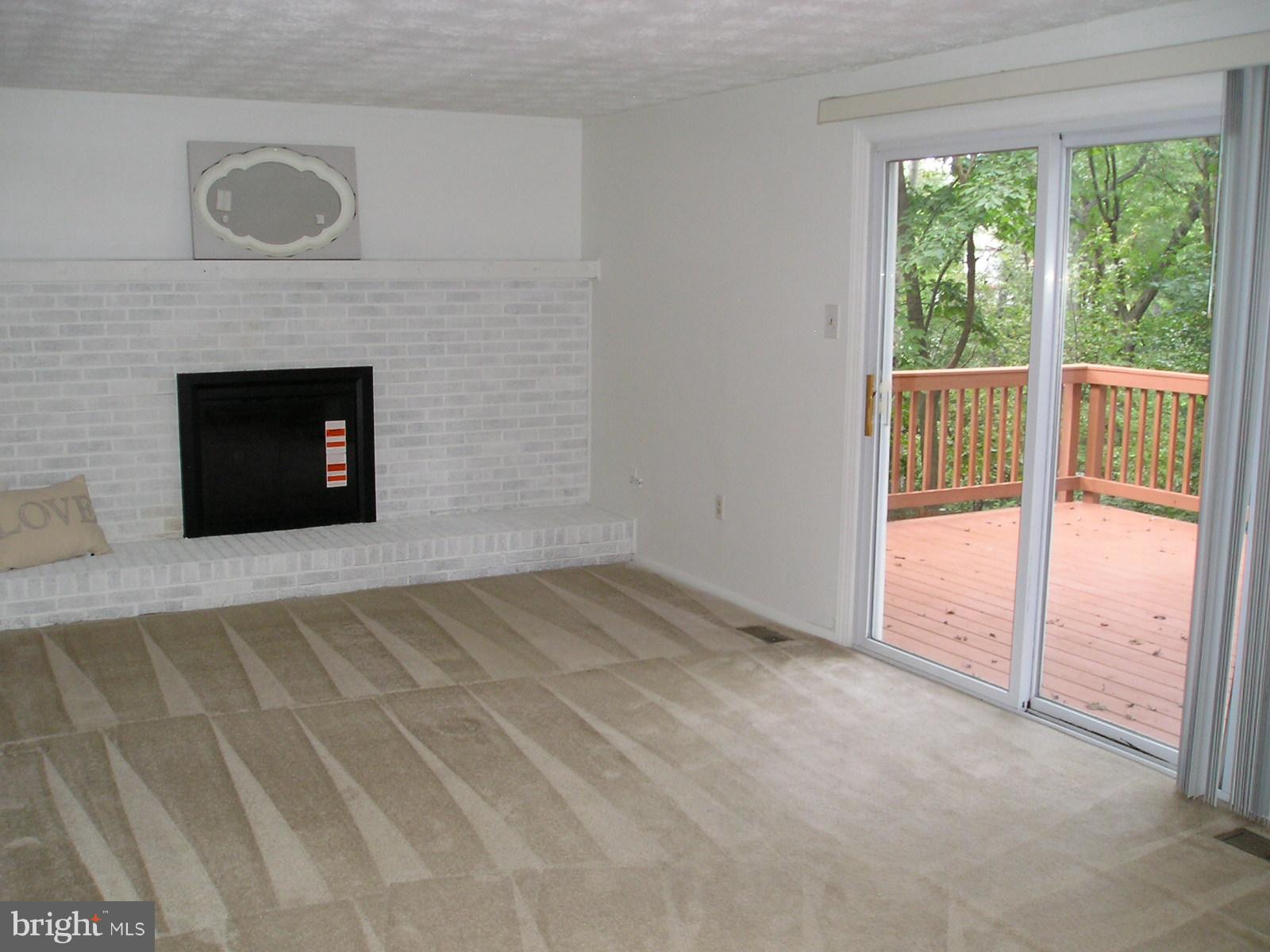 FOX MILL ESTATES - Residential Lease