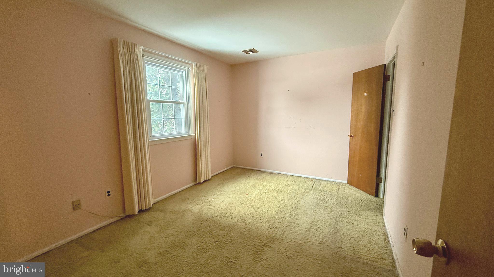 THE HIGHLANDS - Residential