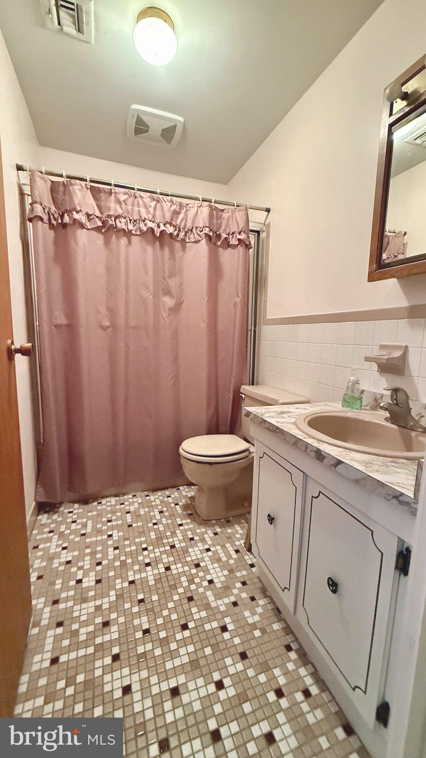 THE HIGHLANDS - Residential