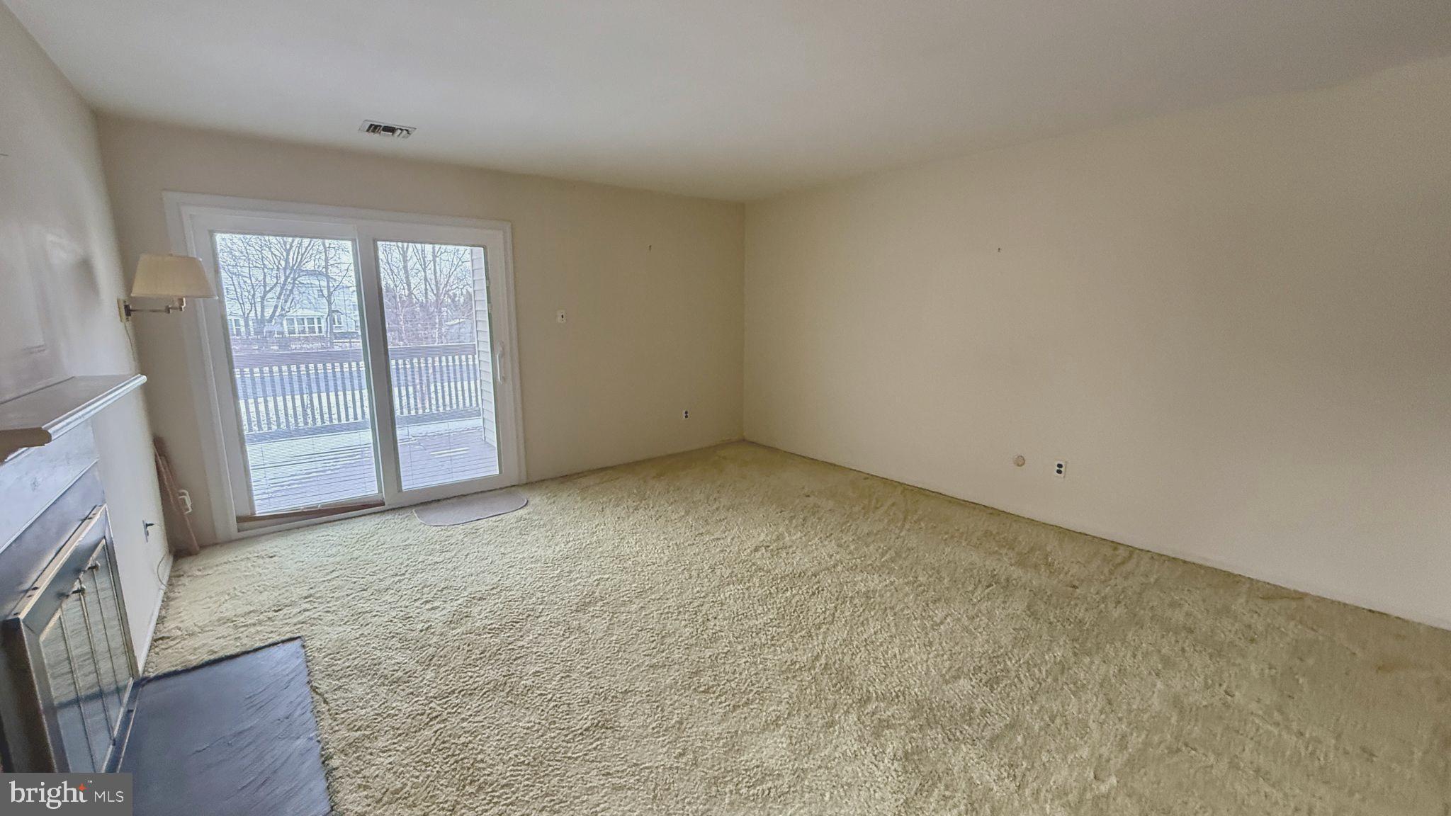 THE HIGHLANDS - Residential