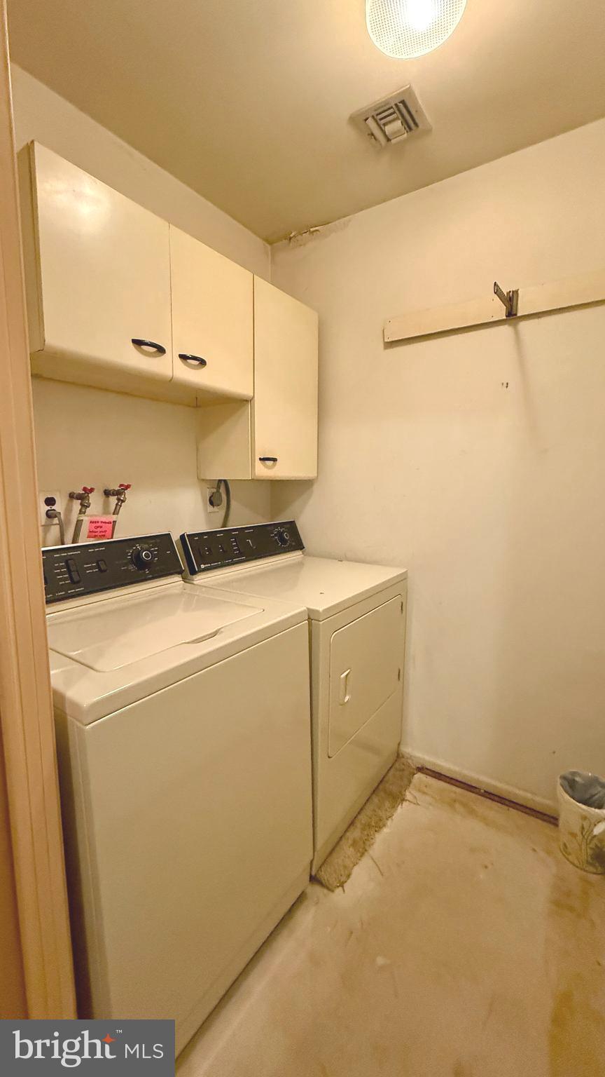 THE HIGHLANDS - Residential