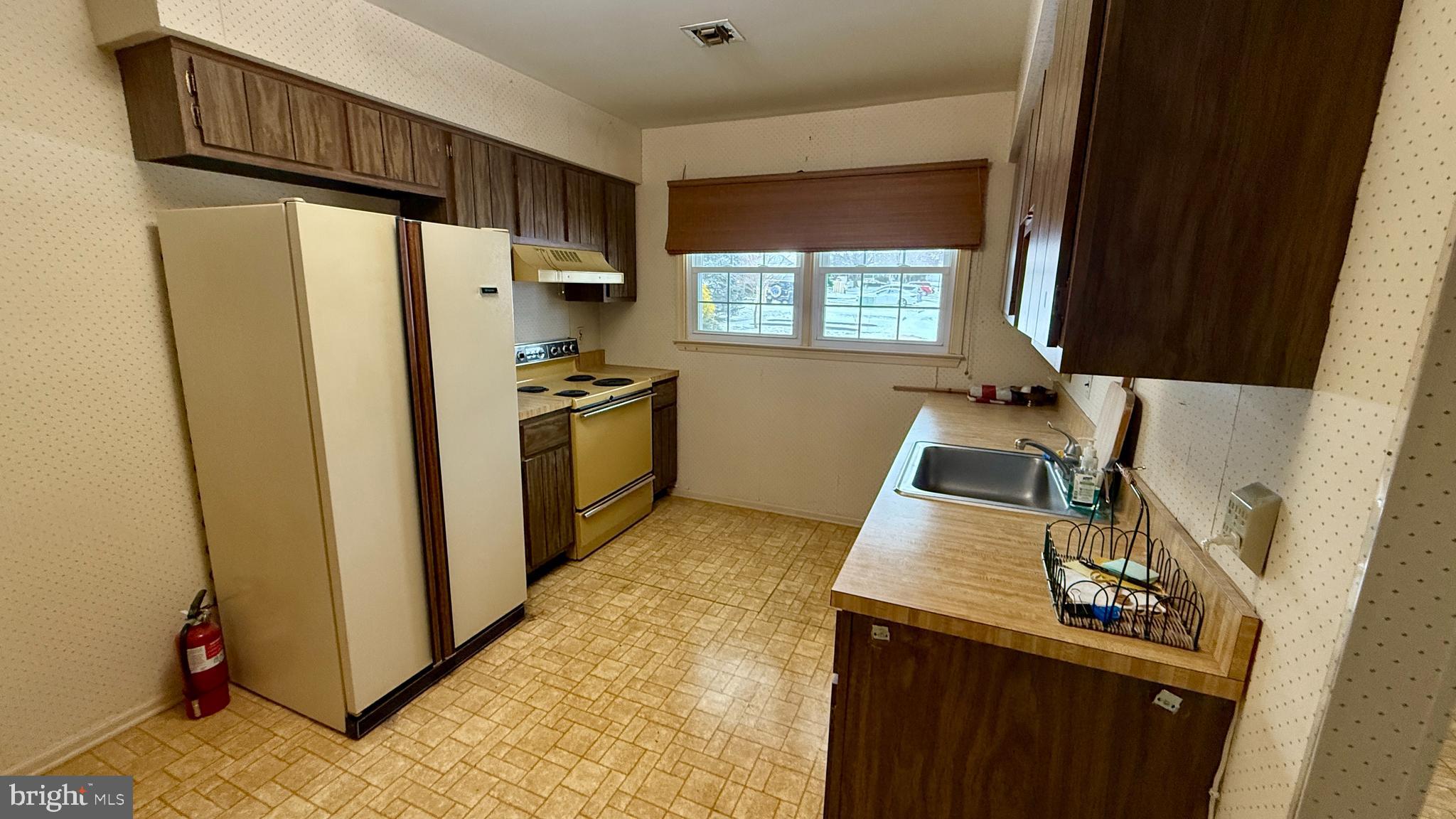 THE HIGHLANDS - Residential