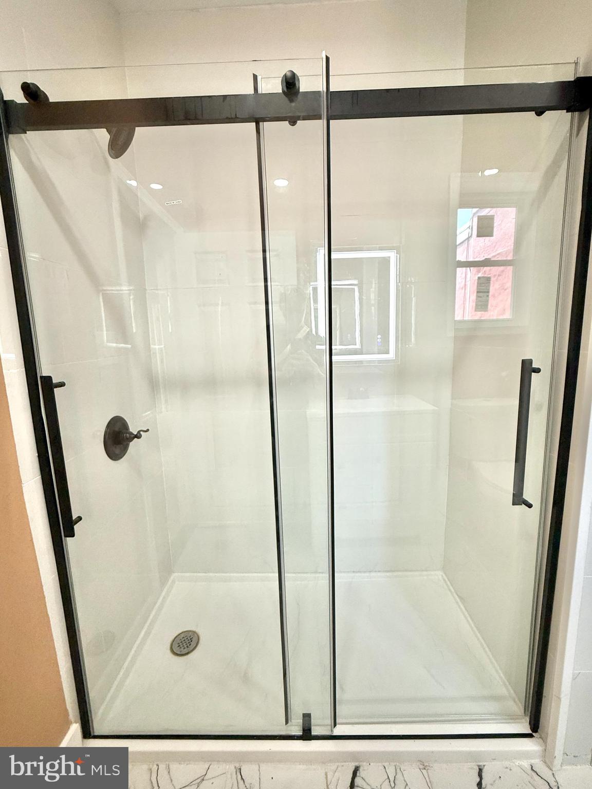 COBBS CREEK - Residential