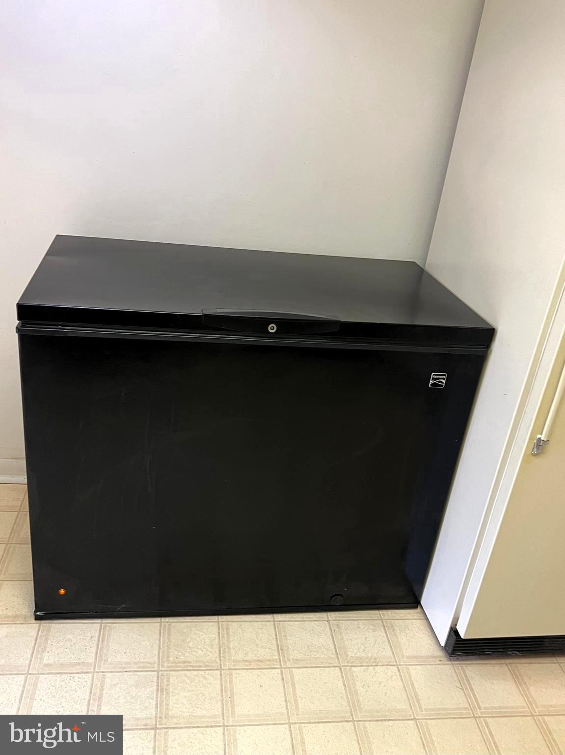 PARK TOWERS WEST - Residential