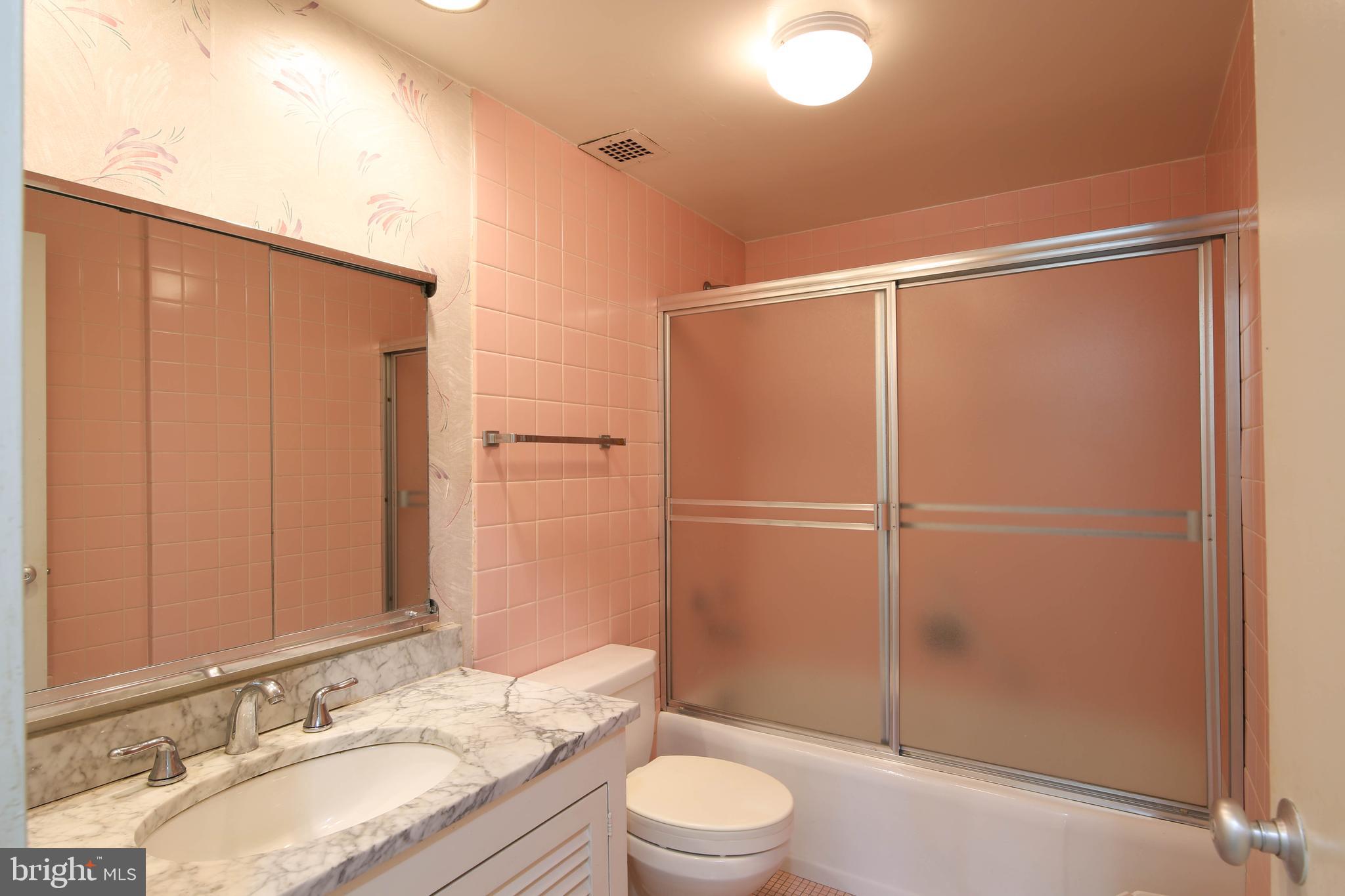 PARK TOWERS WEST - Residential