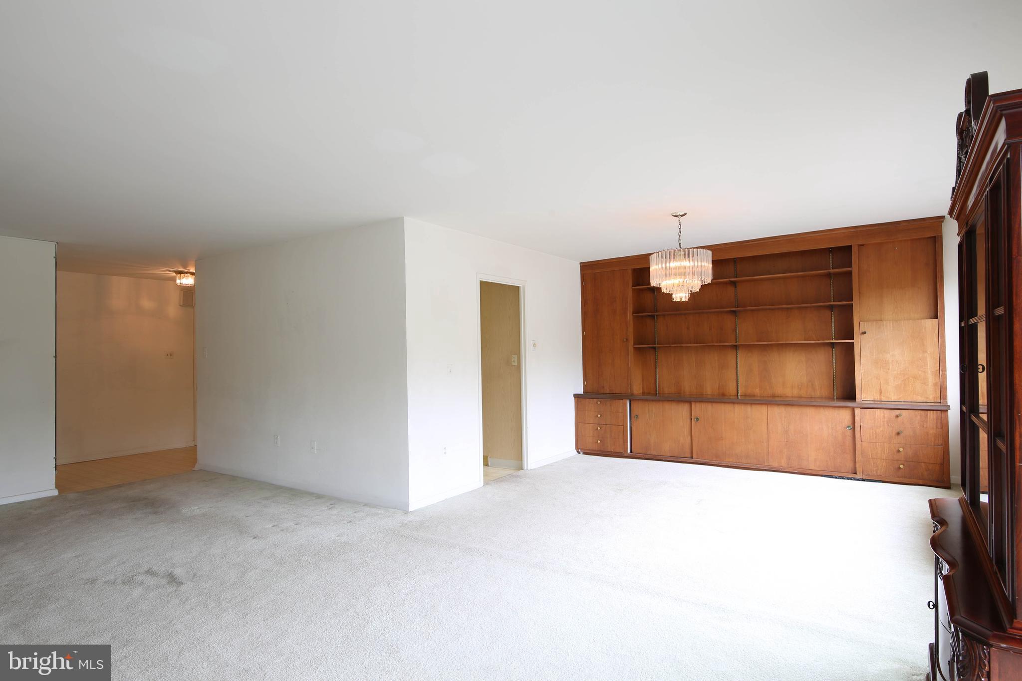 PARK TOWERS WEST - Residential