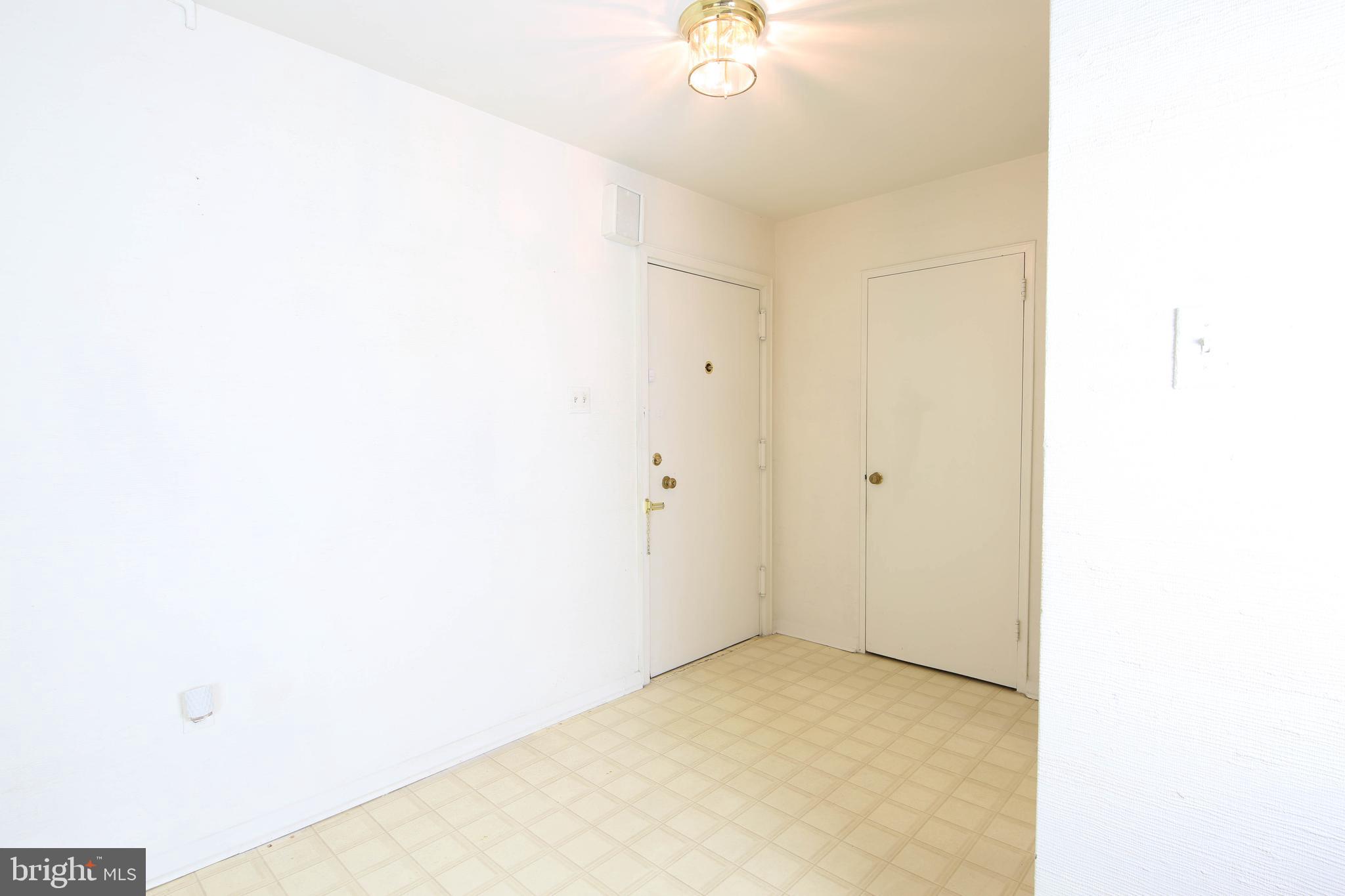 PARK TOWERS WEST - Residential