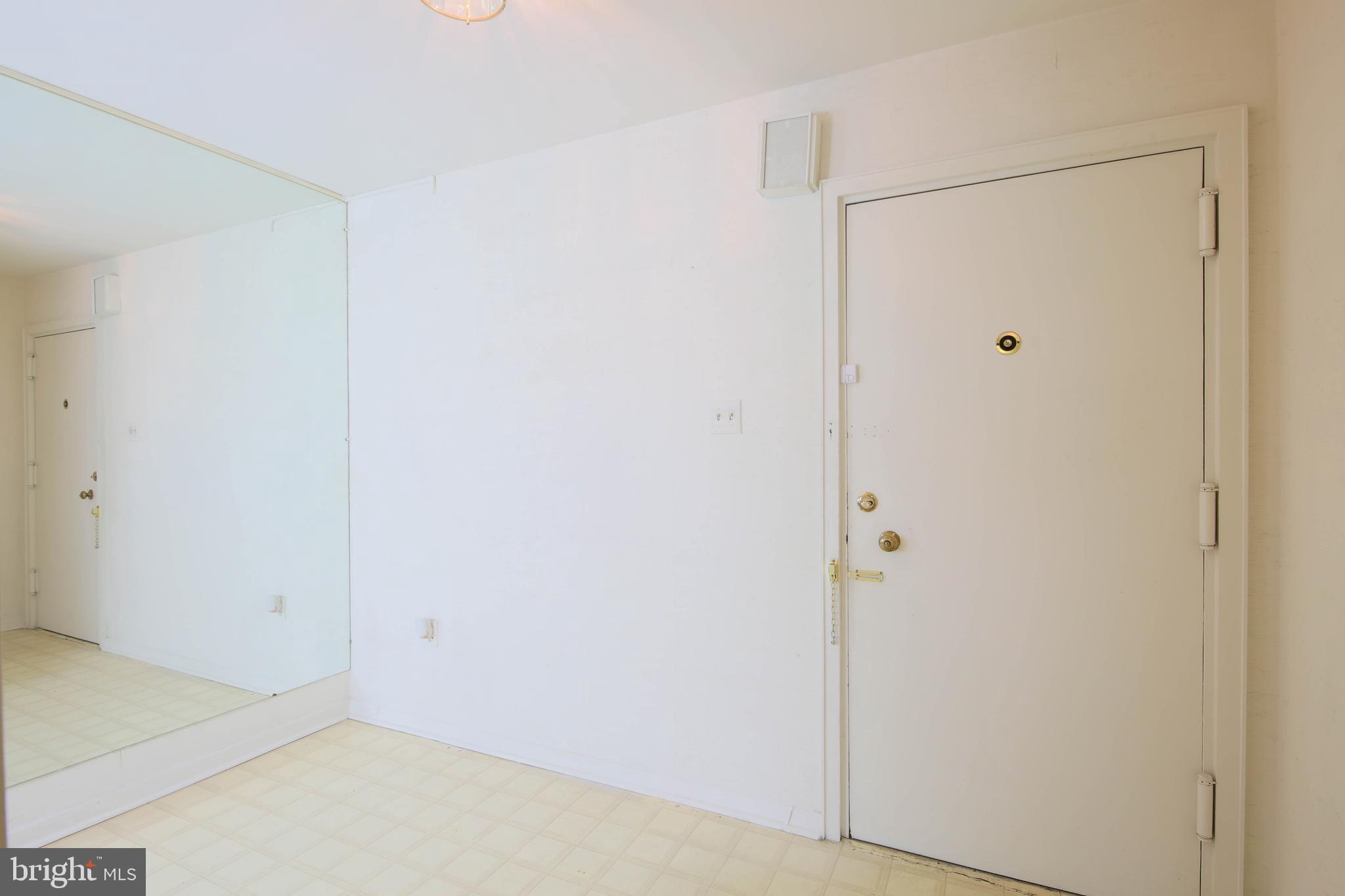 PARK TOWERS WEST - Residential