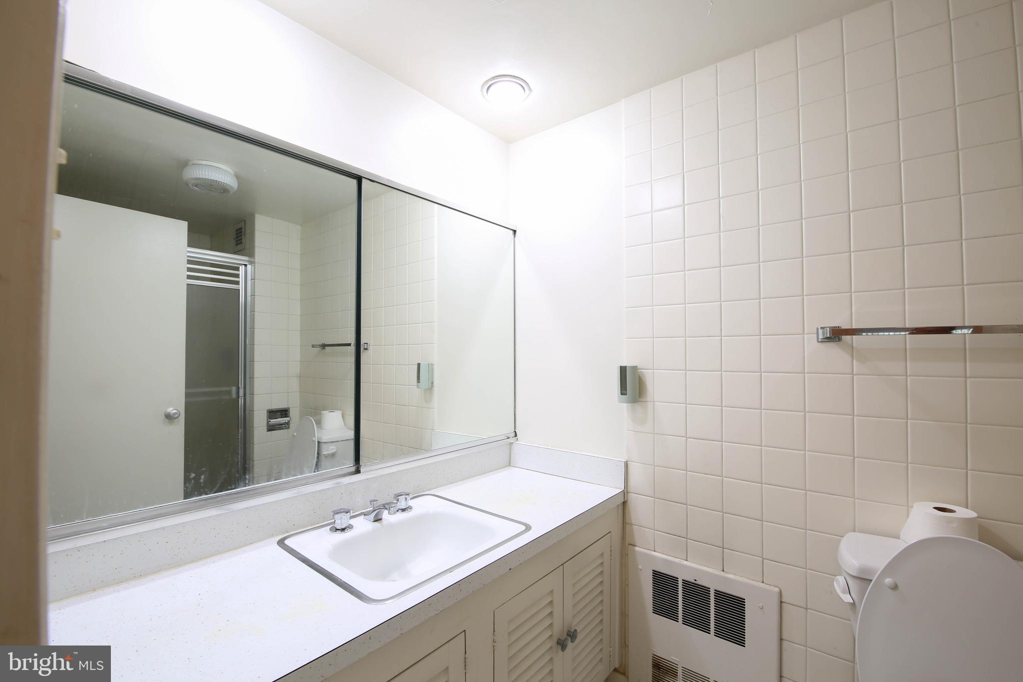 PARK TOWERS WEST - Residential