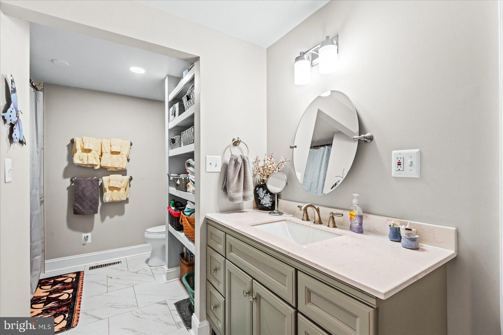 LAKE OF THE WOODS - Residential