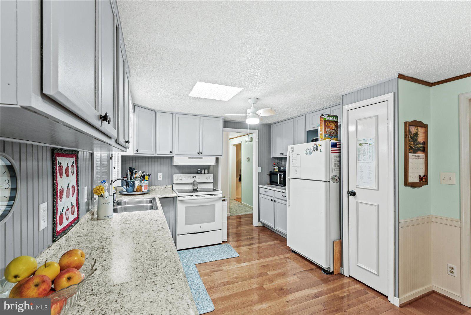 LAKE OF THE WOODS - Residential