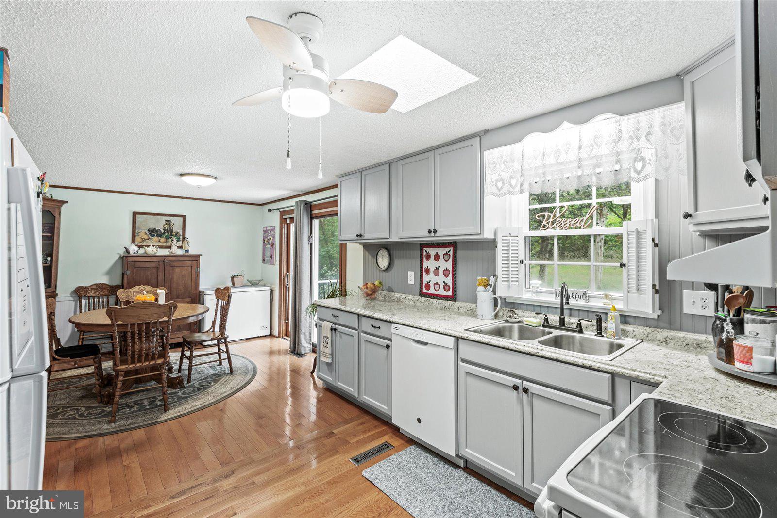 LAKE OF THE WOODS - Residential