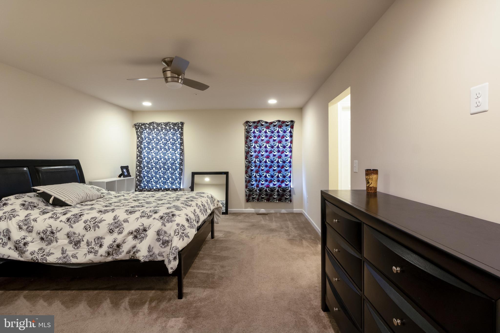 MARSHALL GROVE ESTATES - Residential