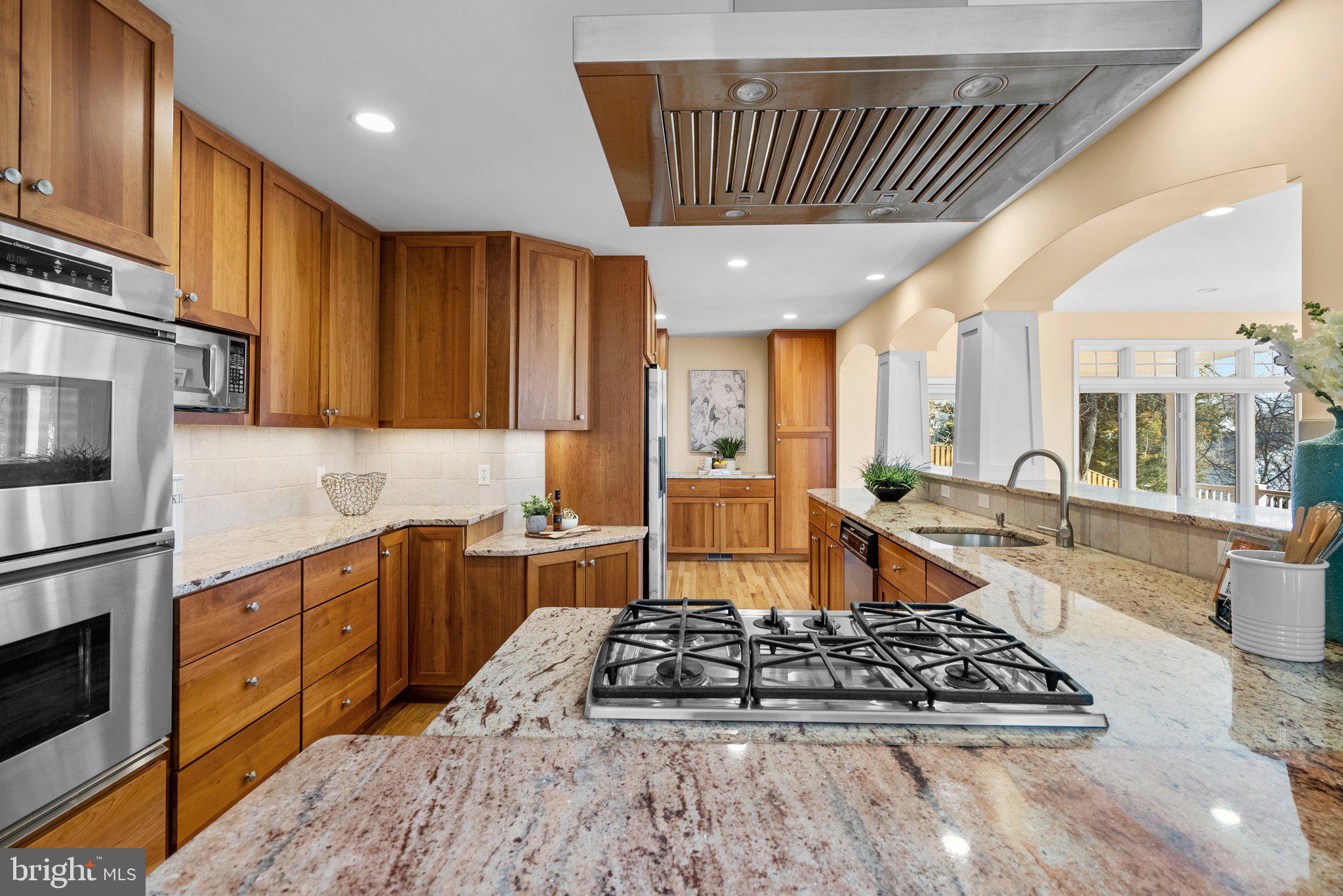 FOX HILLS OF POTOMAC - Residential