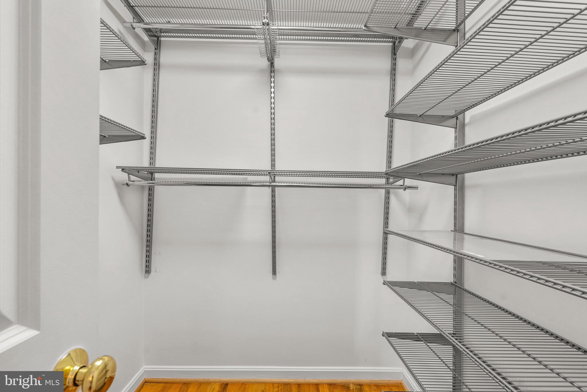 FOX HILLS OF POTOMAC - Residential