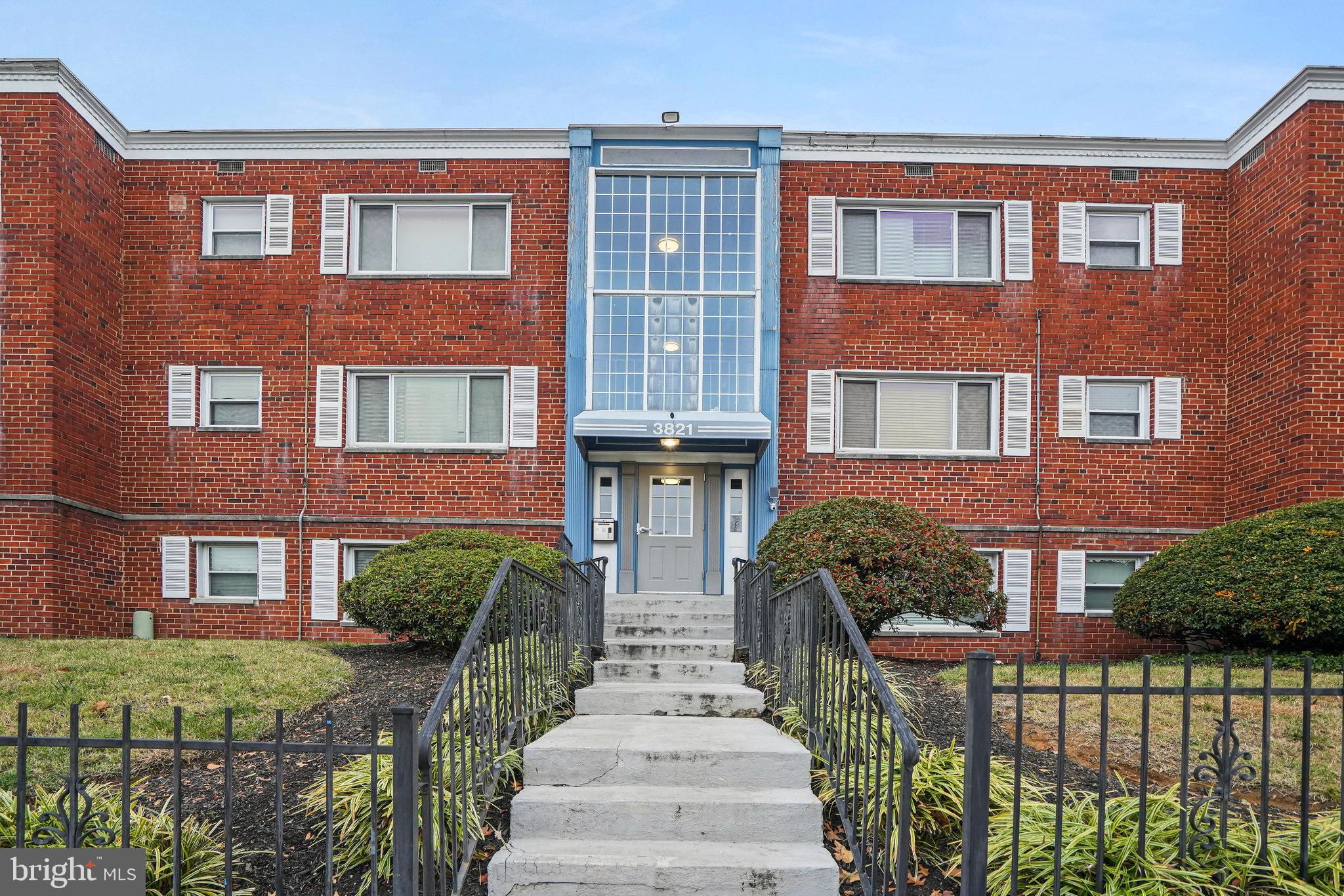 PARK PLACE CONDOMINIUMS - Residential Lease