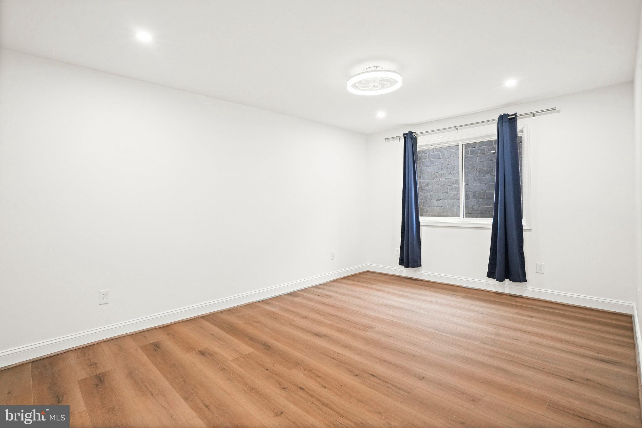 PARK PLACE CONDOMINIUMS - Residential Lease