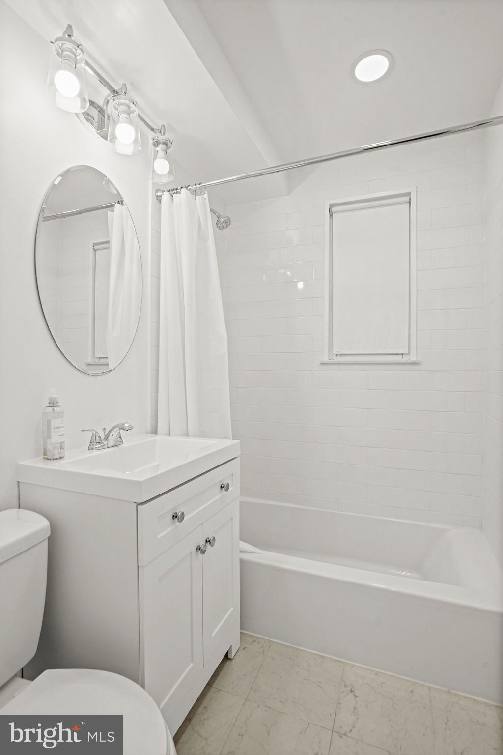 PARK PLACE CONDOMINIUMS - Residential Lease