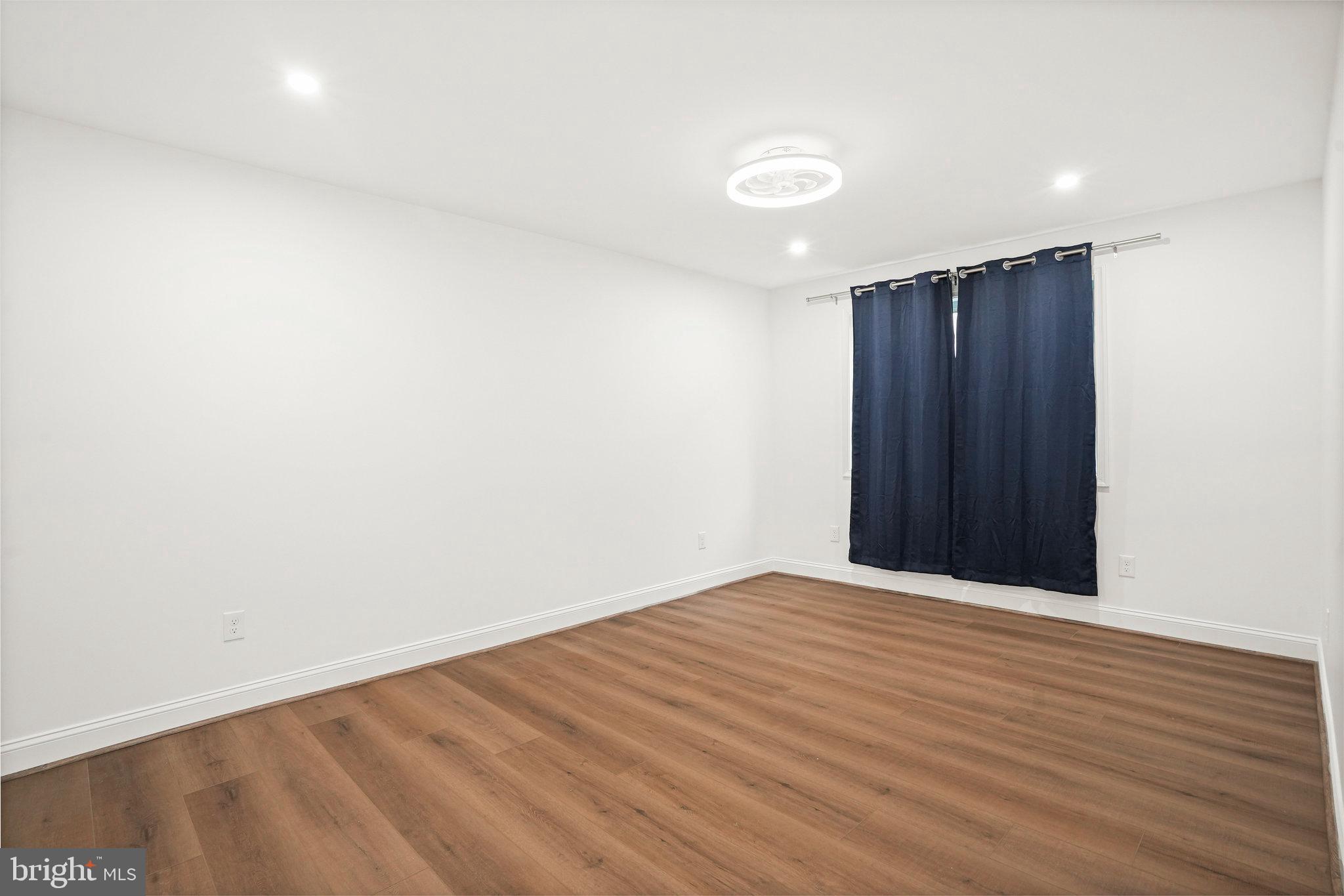 PARK PLACE CONDOMINIUMS - Residential Lease