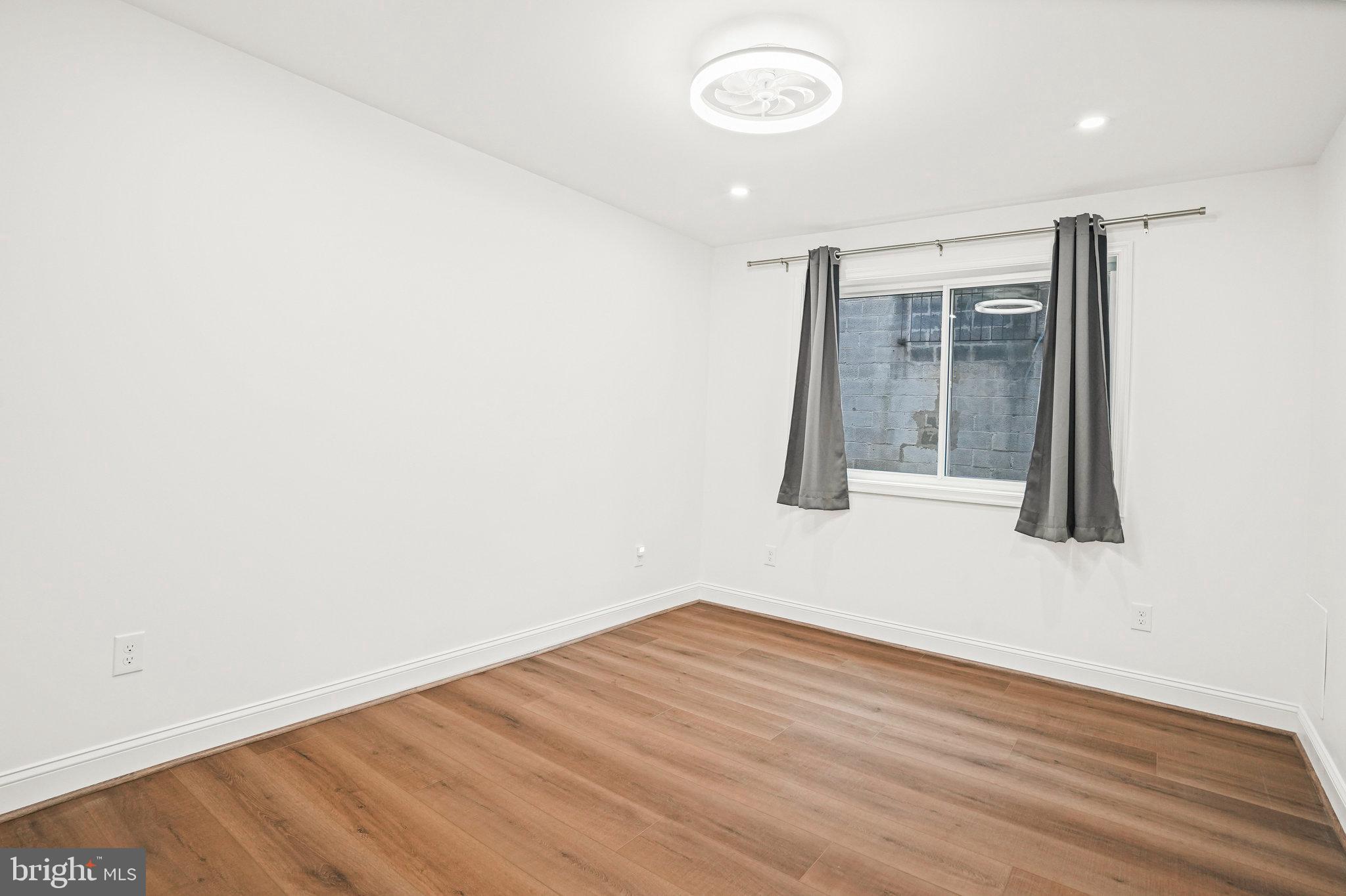 PARK PLACE CONDOMINIUMS - Residential Lease