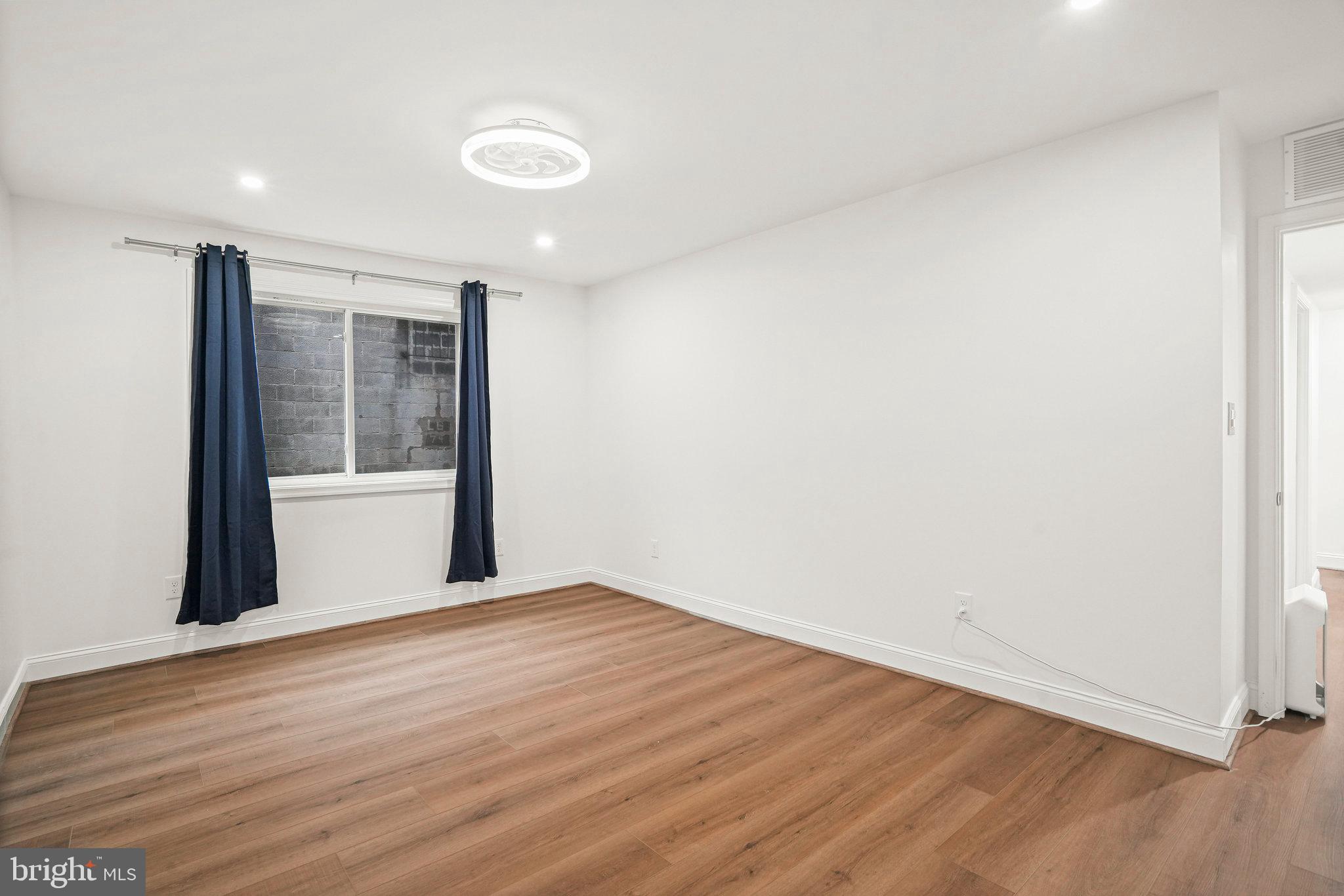 PARK PLACE CONDOMINIUMS - Residential Lease