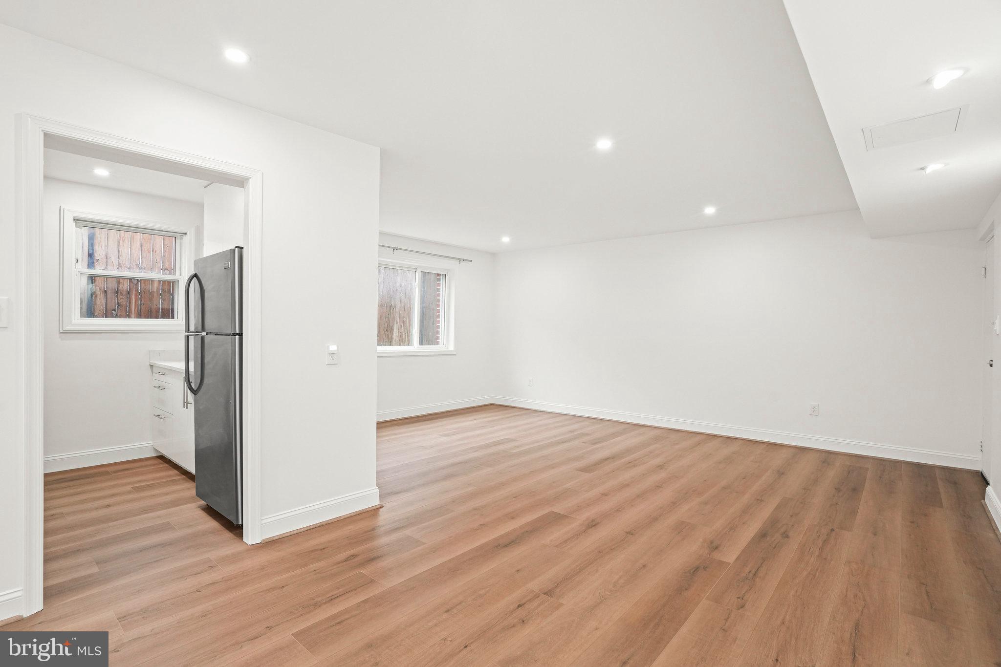 PARK PLACE CONDOMINIUMS - Residential Lease