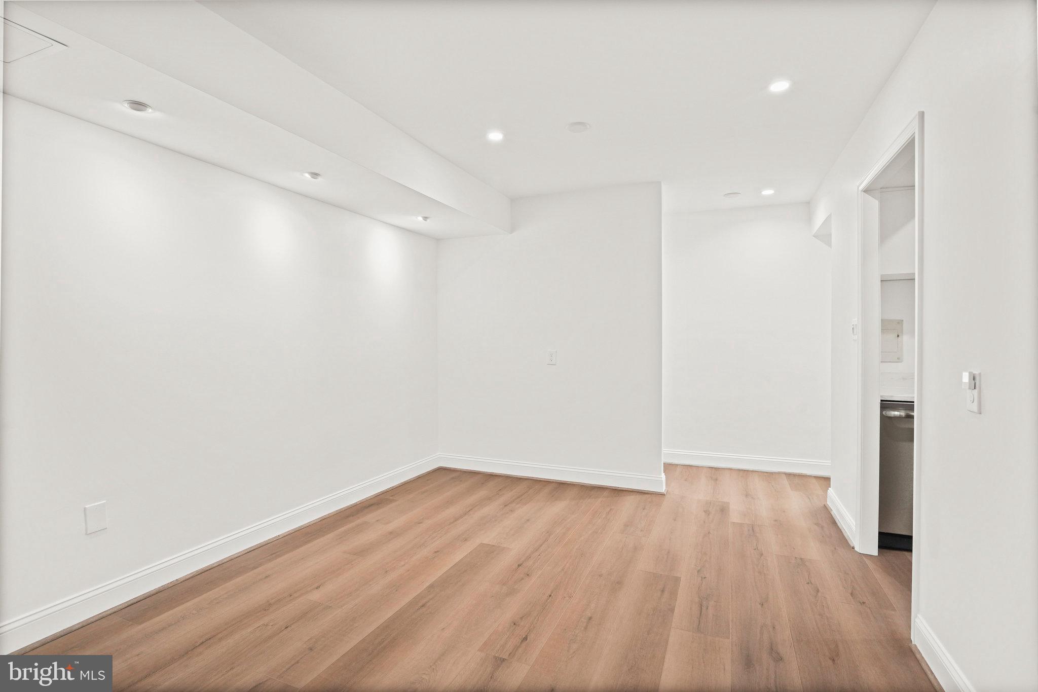 PARK PLACE CONDOMINIUMS - Residential Lease