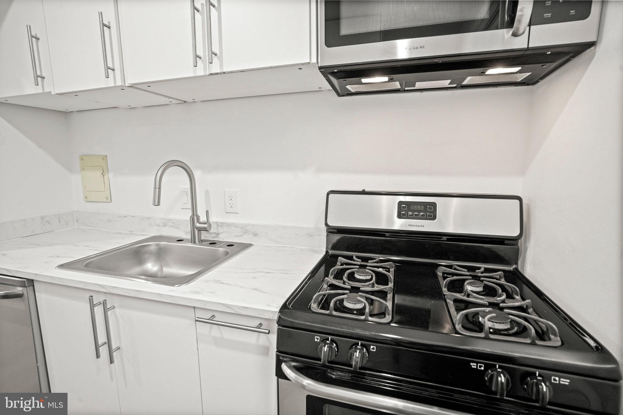 PARK PLACE CONDOMINIUMS - Residential Lease