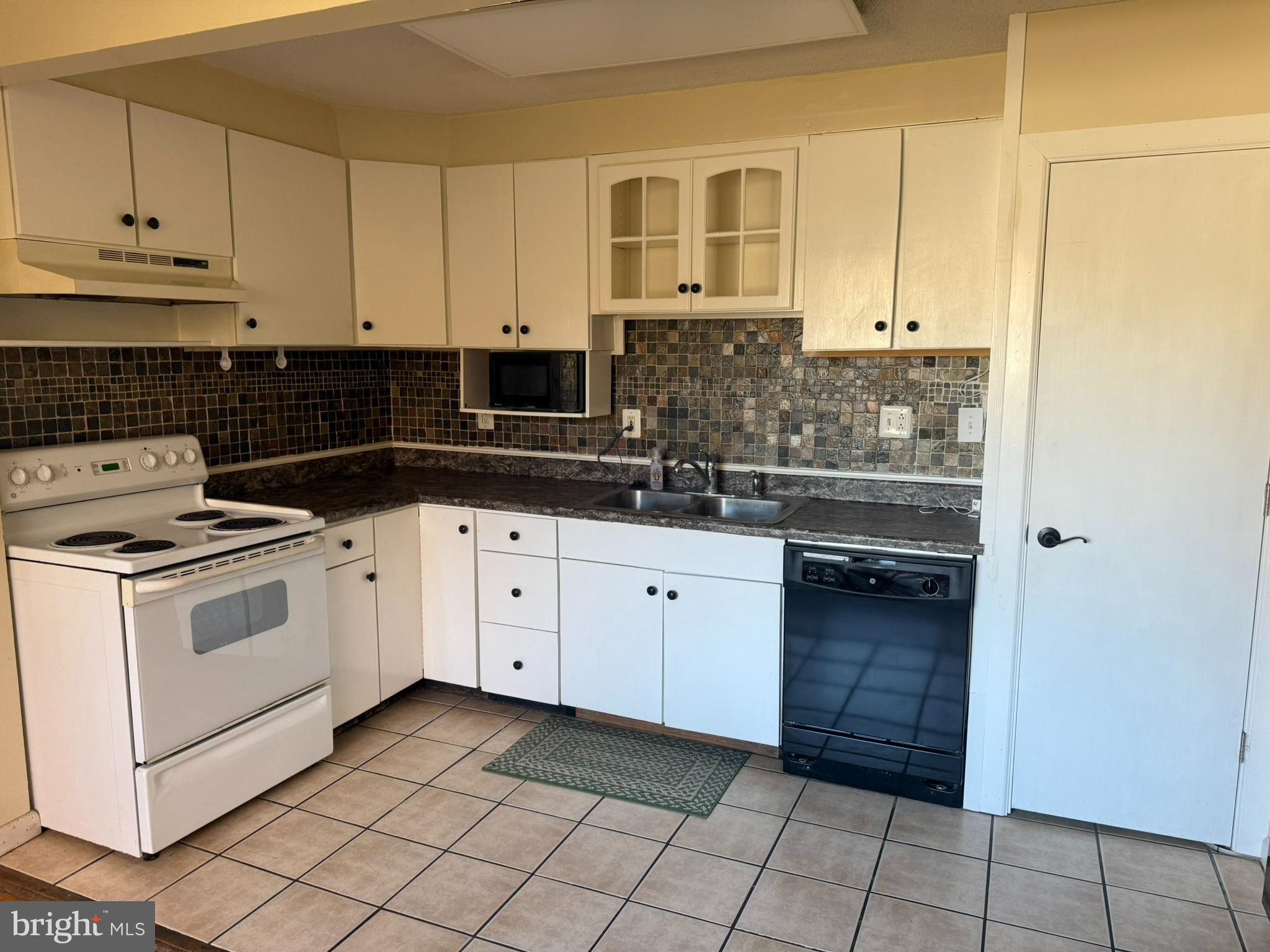 COLUMBIA BEACH - Residential