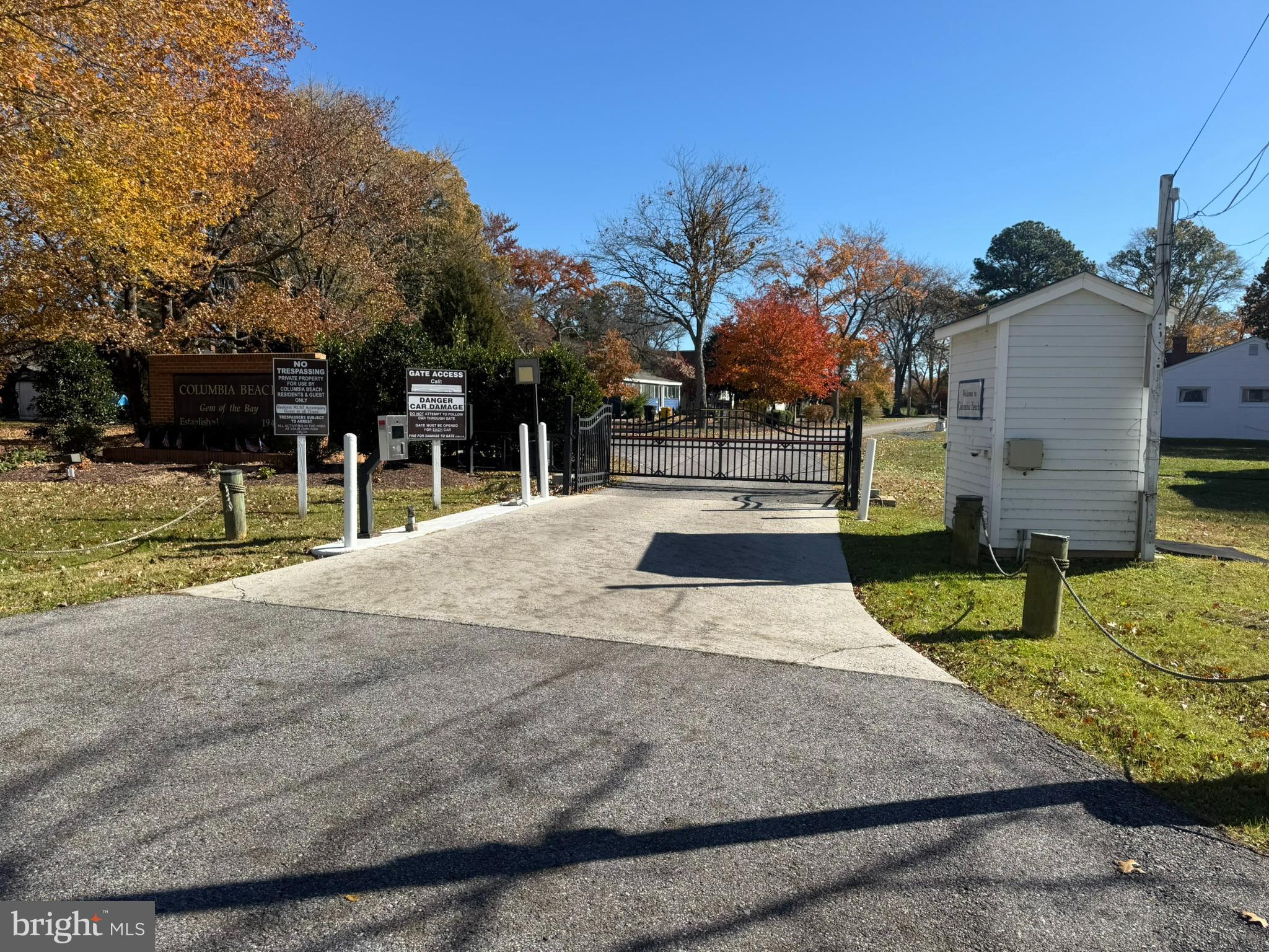 COLUMBIA BEACH - Residential