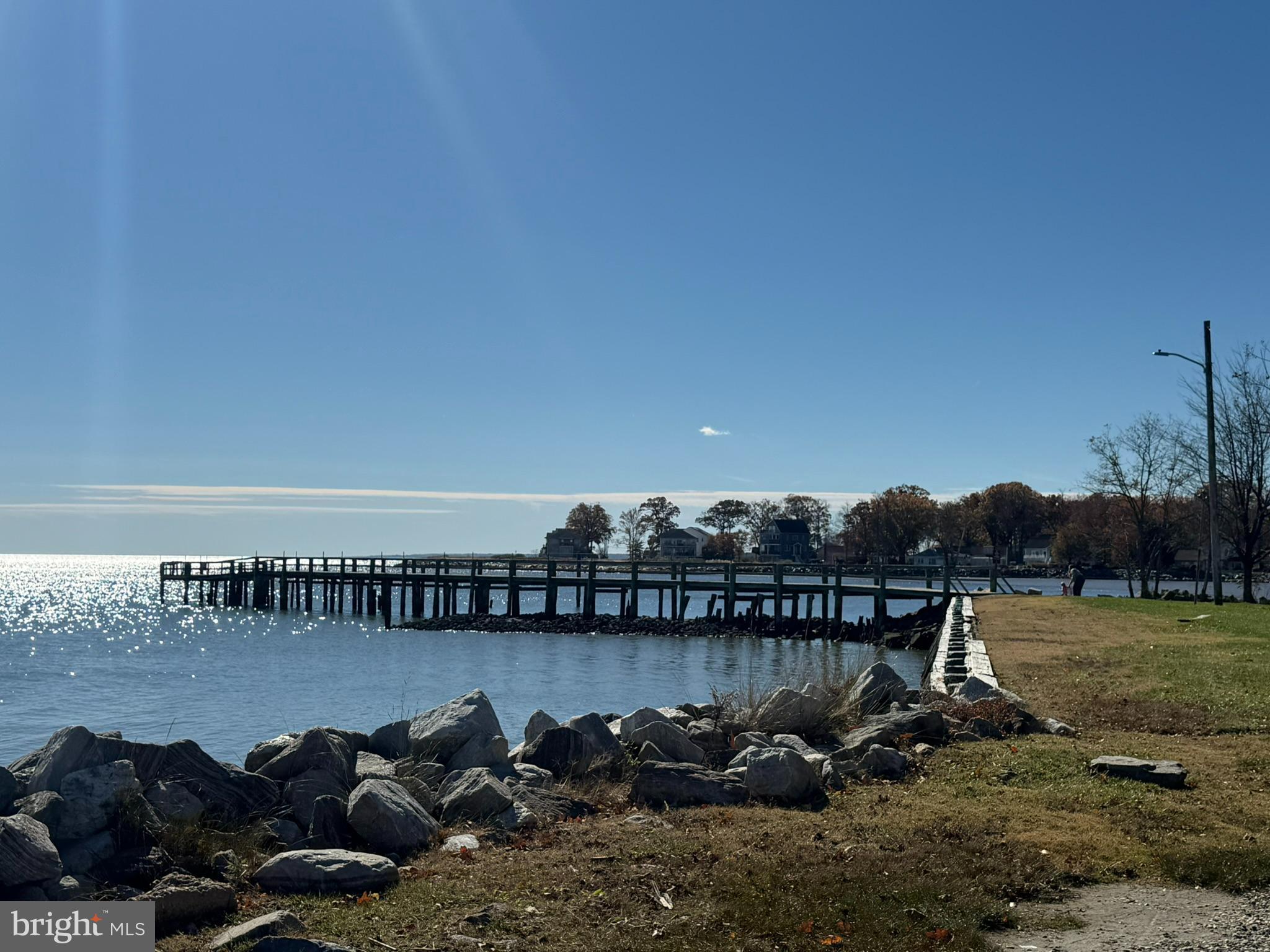 COLUMBIA BEACH - Residential