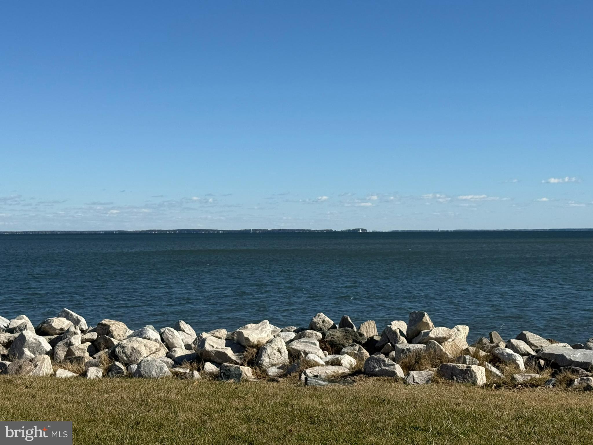 COLUMBIA BEACH - Residential