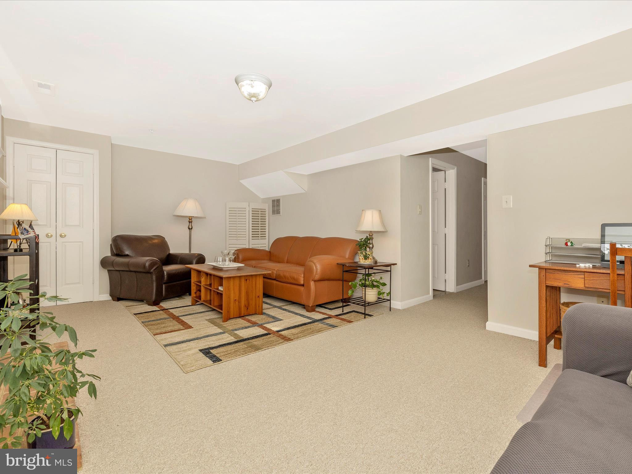 WORMANS MILL - Residential