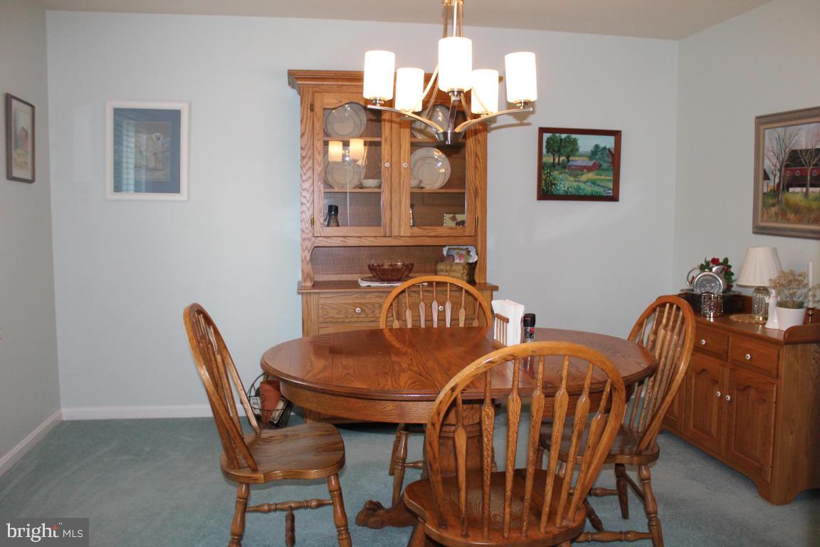 COUNTRY CLUB ESTATES - Residential