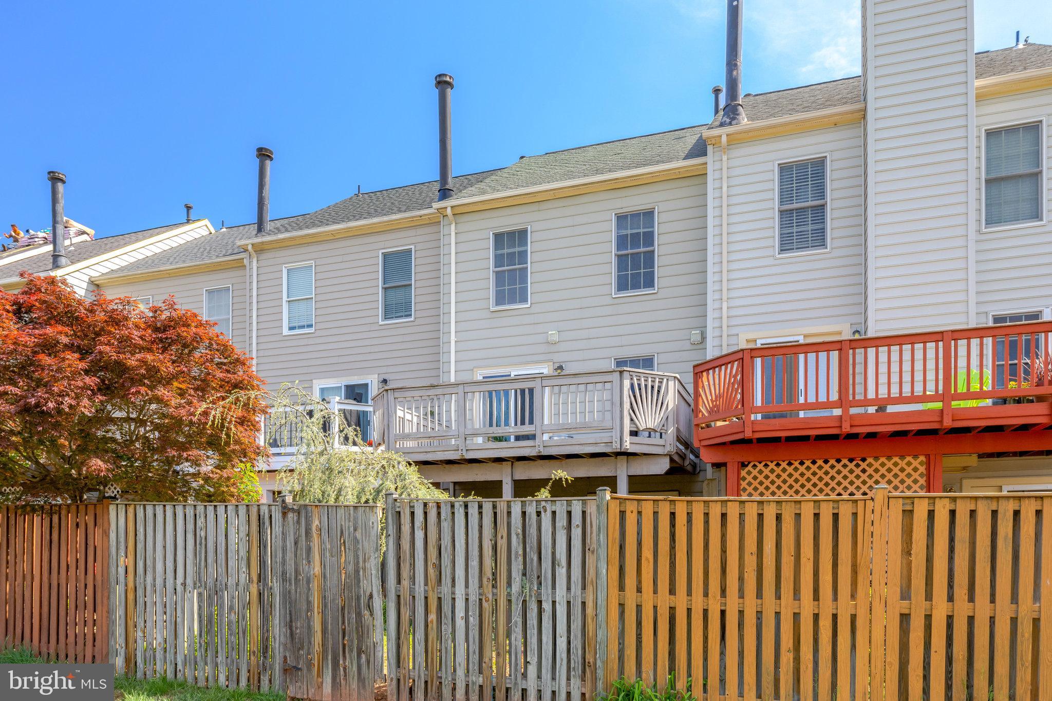 ASHBURN VILLAGE - Residential