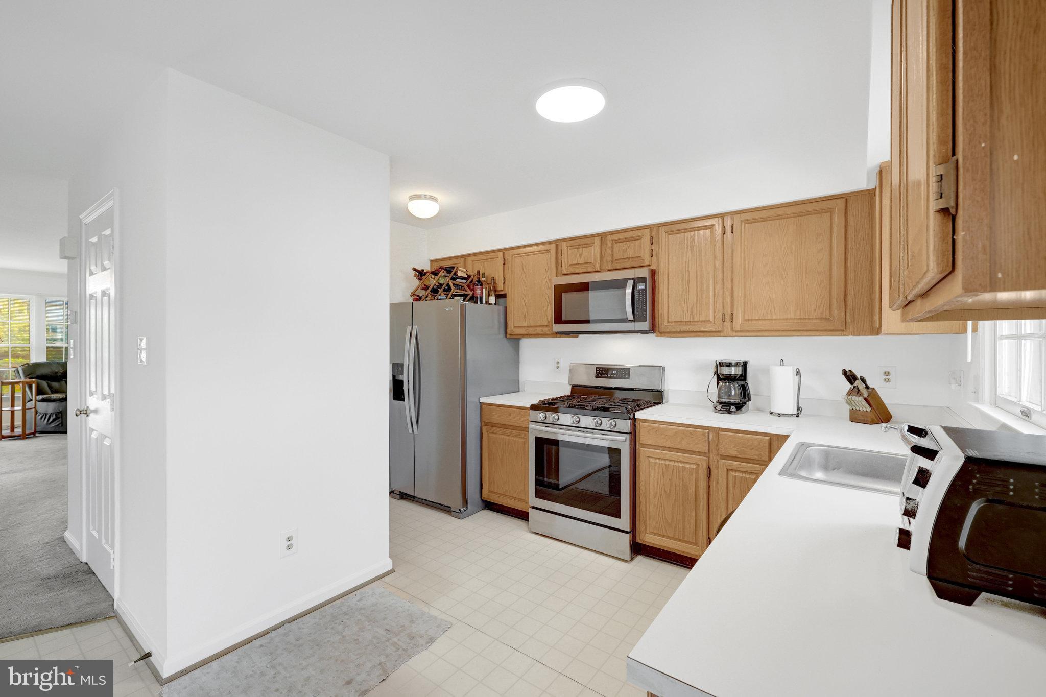 ASHBURN VILLAGE - Residential